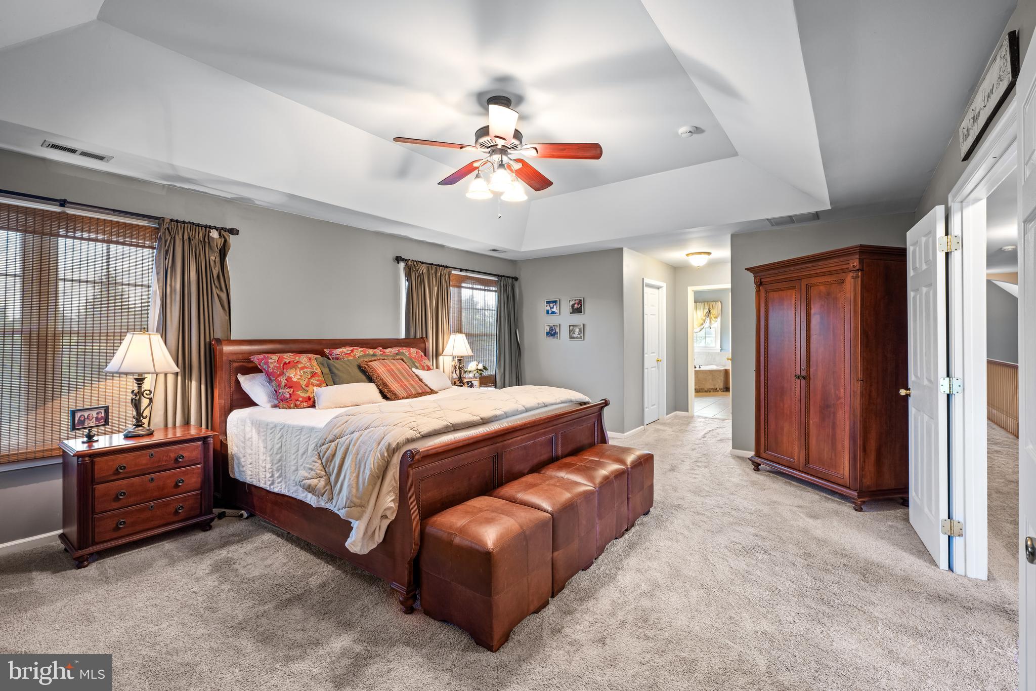 COUNTRY LANE - Residential