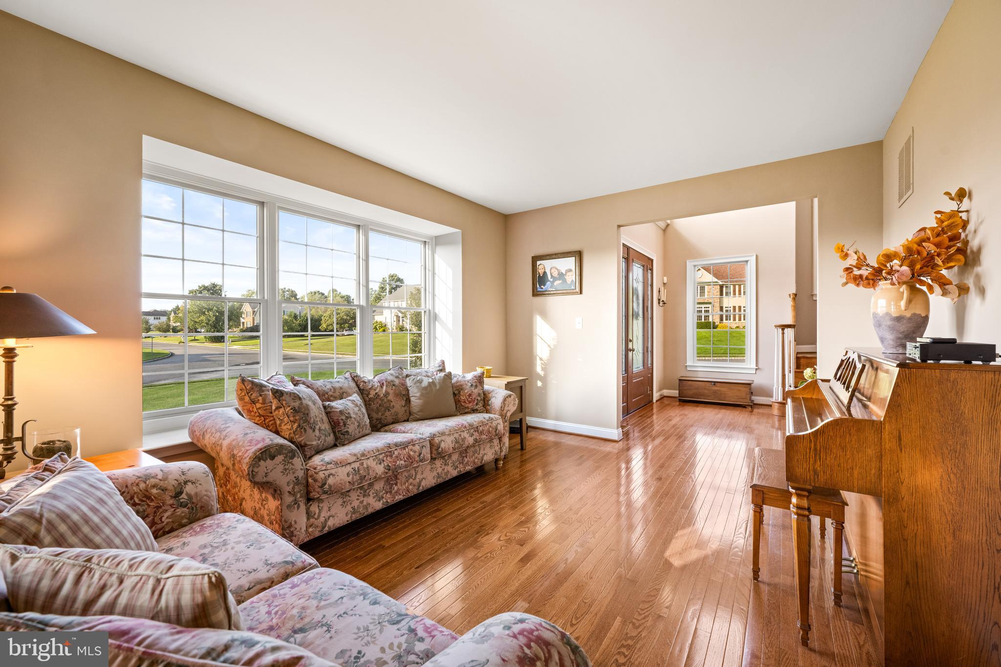 COUNTRY LANE - Residential