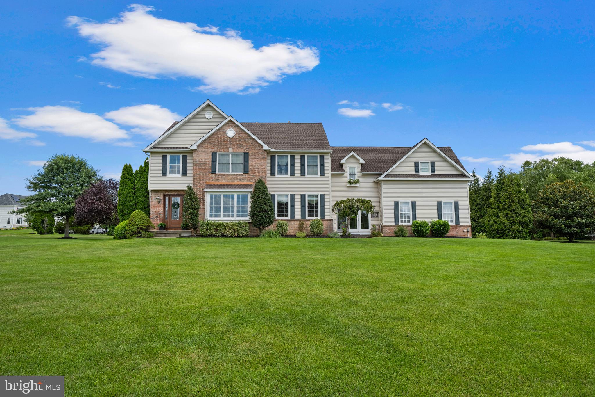 COUNTRY LANE - Residential
