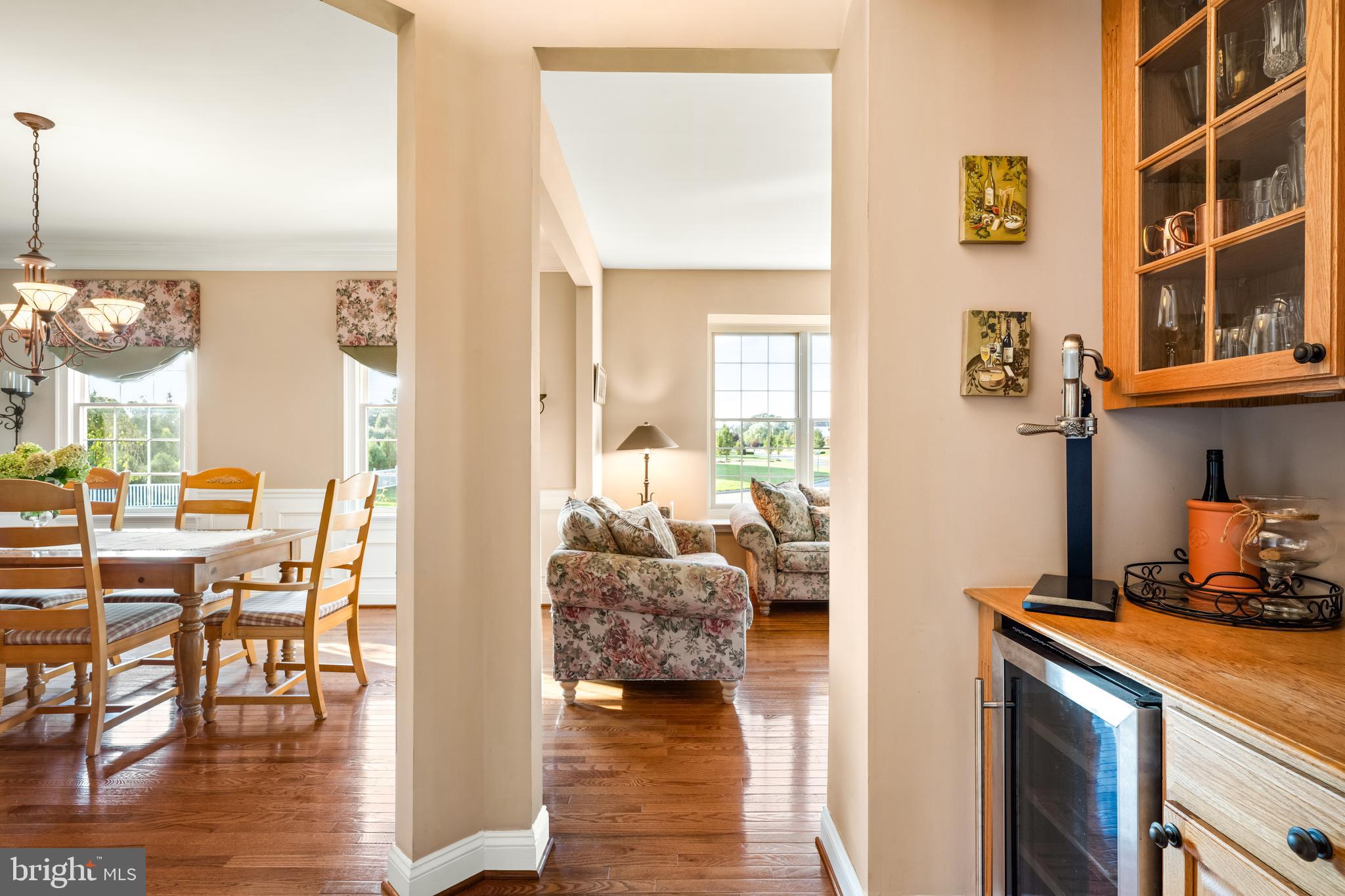 COUNTRY LANE - Residential