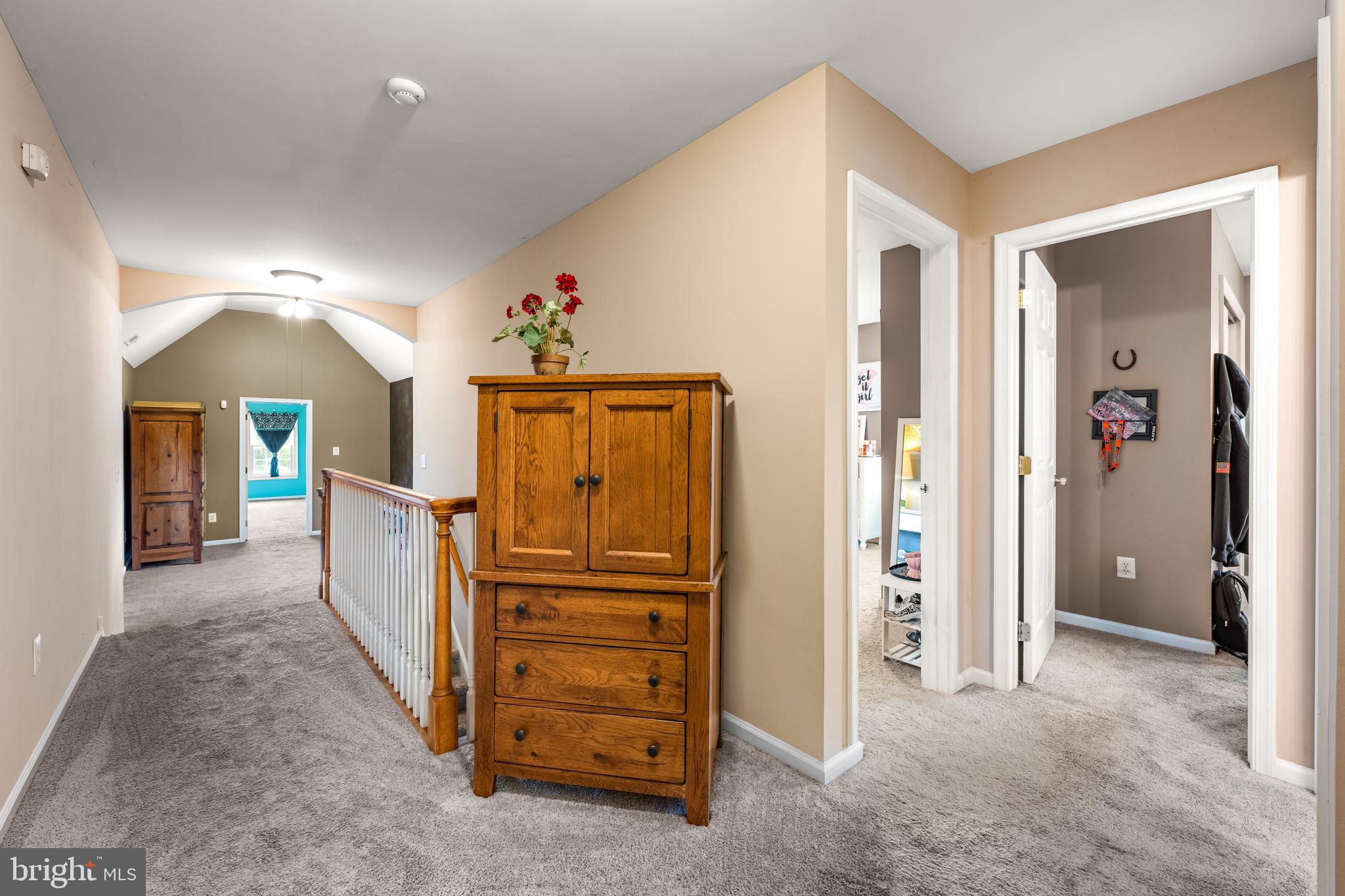 COUNTRY LANE - Residential