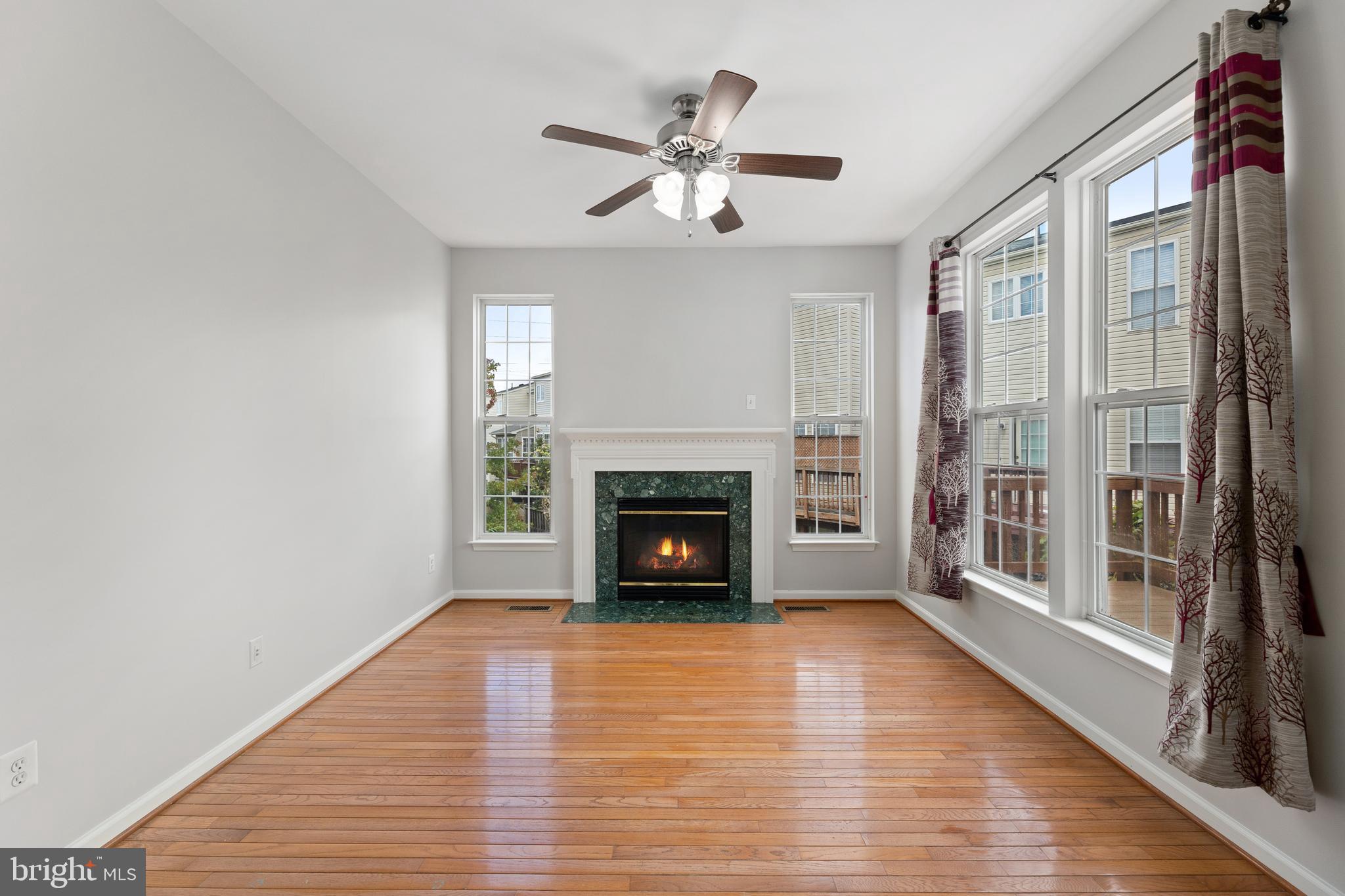 WELLESLEY - Residential Lease