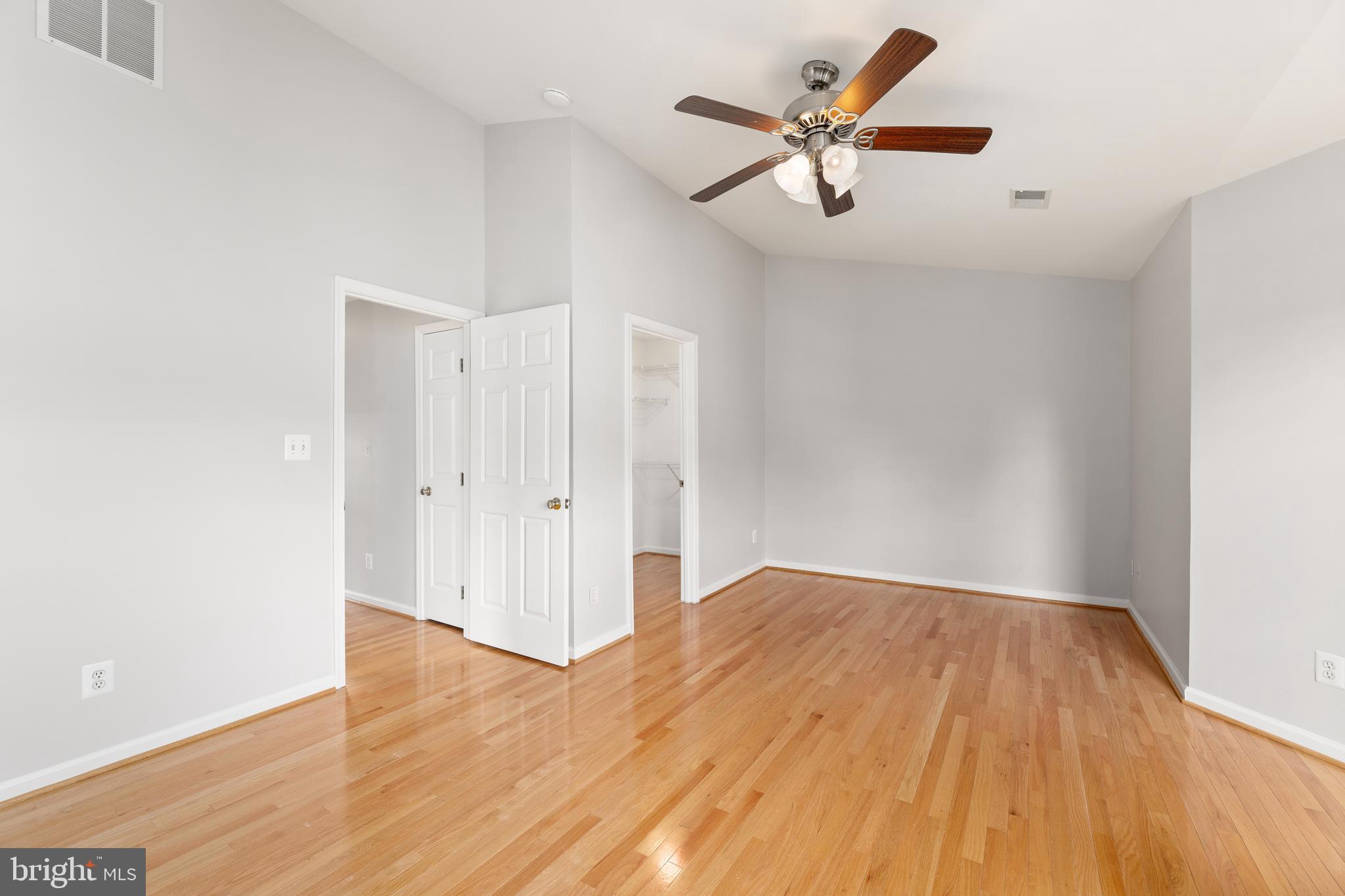 WELLESLEY - Residential Lease