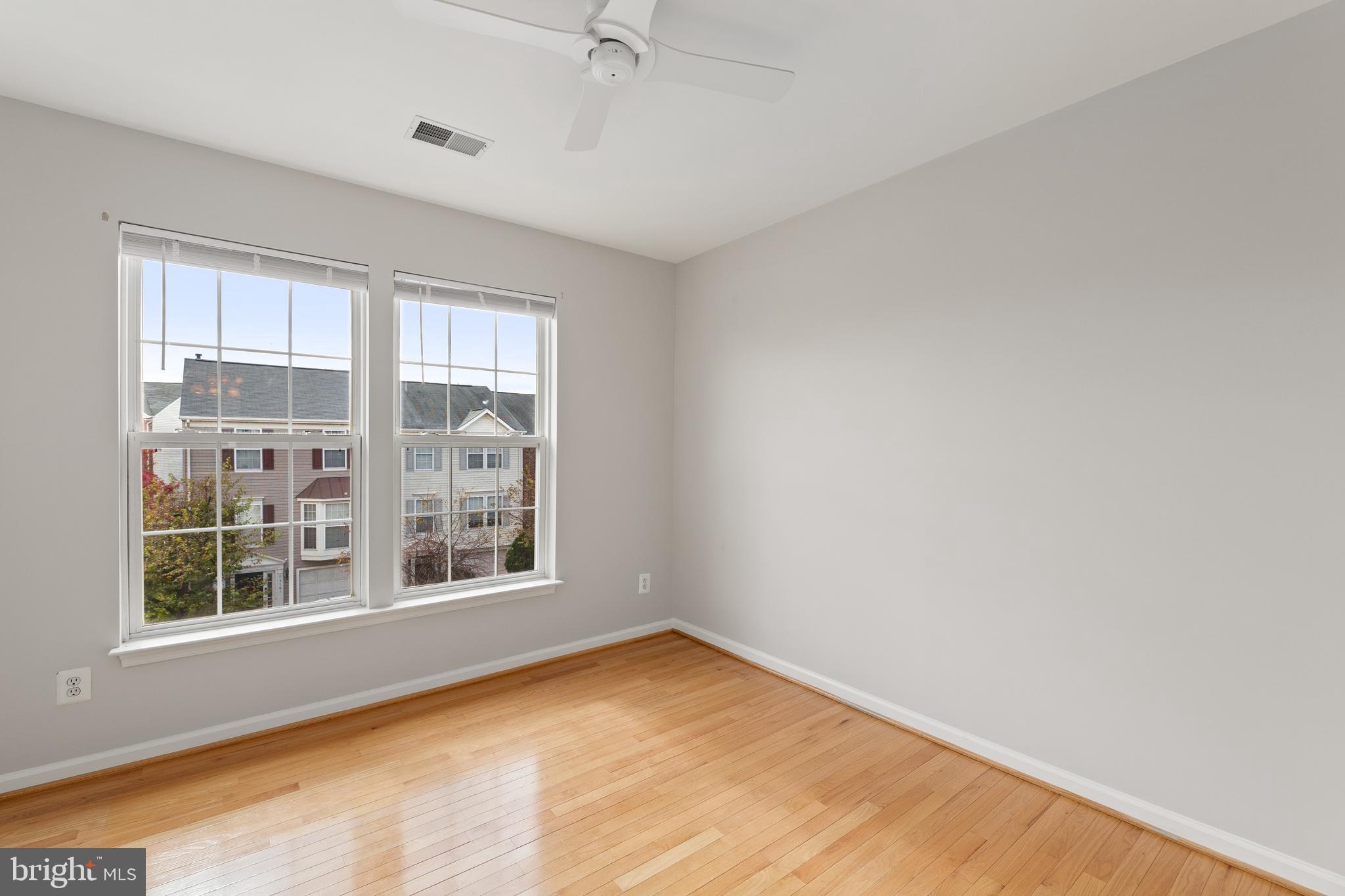 WELLESLEY - Residential Lease