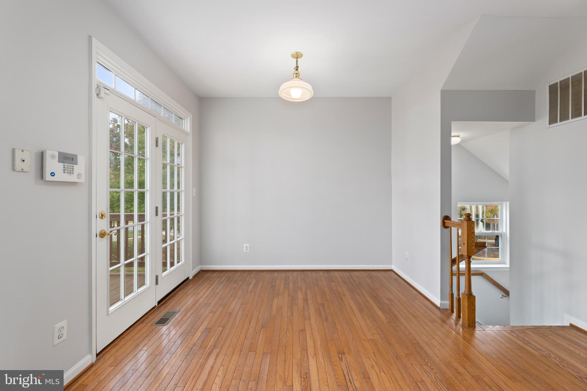 WELLESLEY - Residential Lease