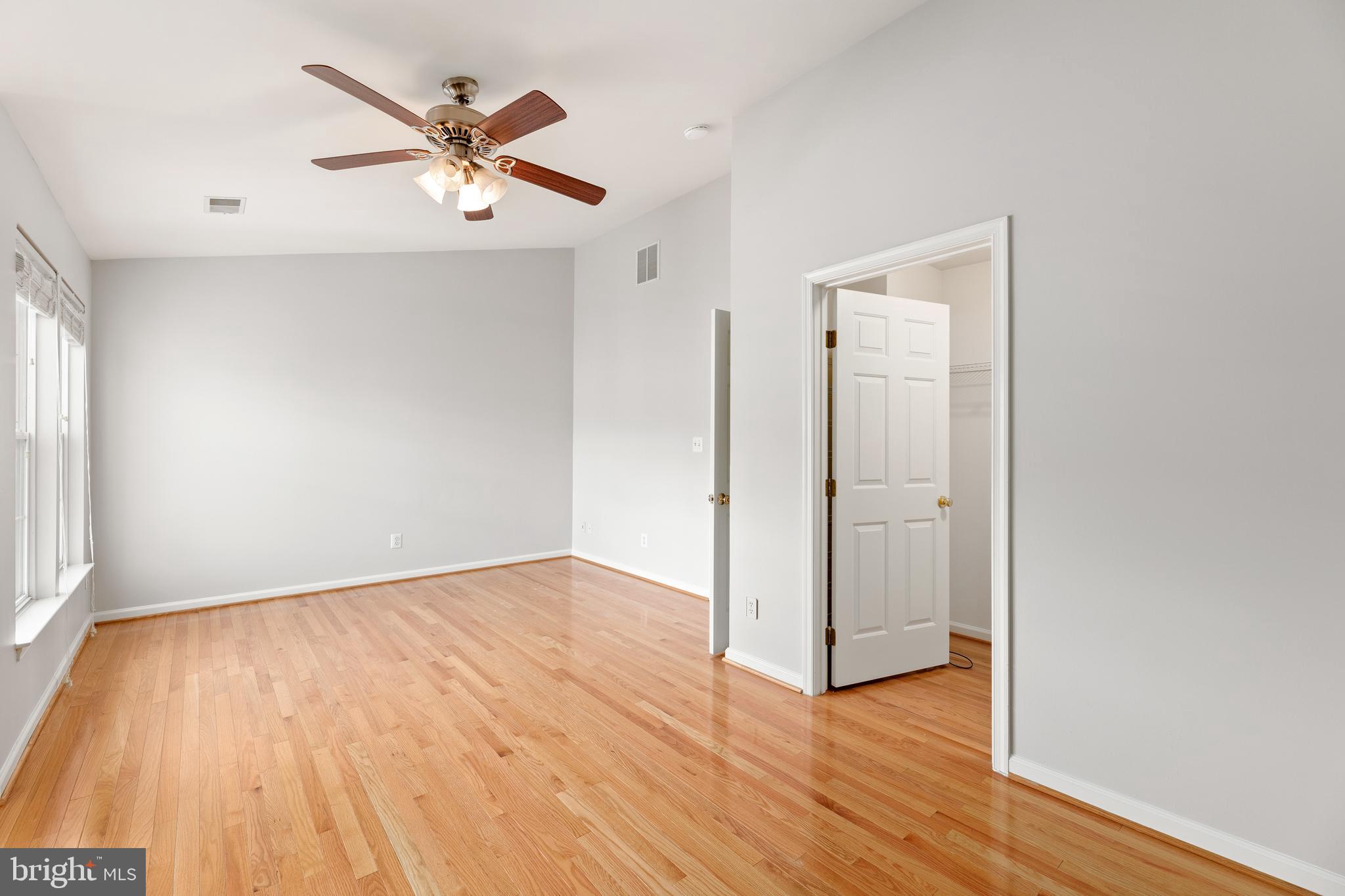 WELLESLEY - Residential Lease