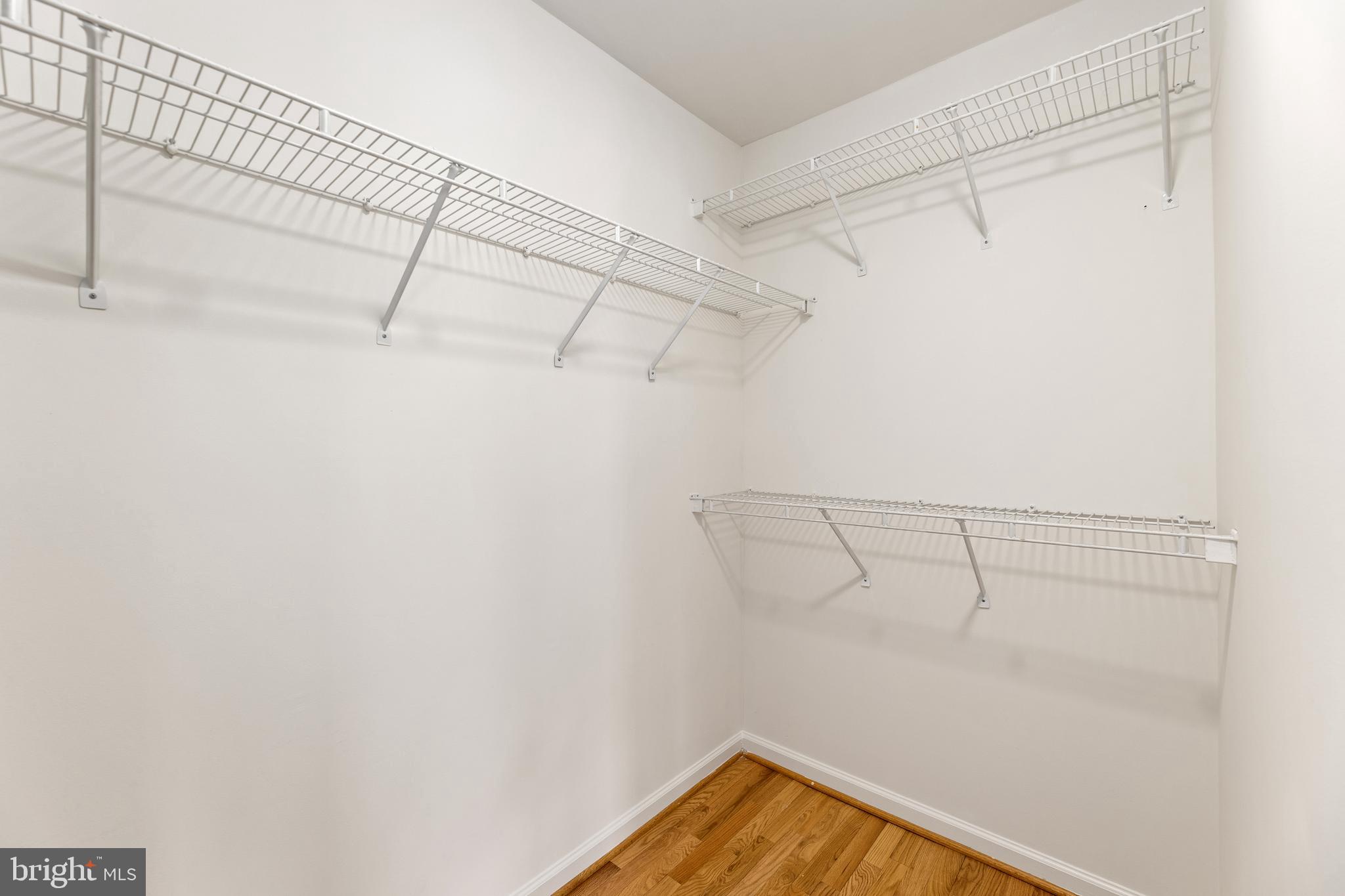 WELLESLEY - Residential Lease