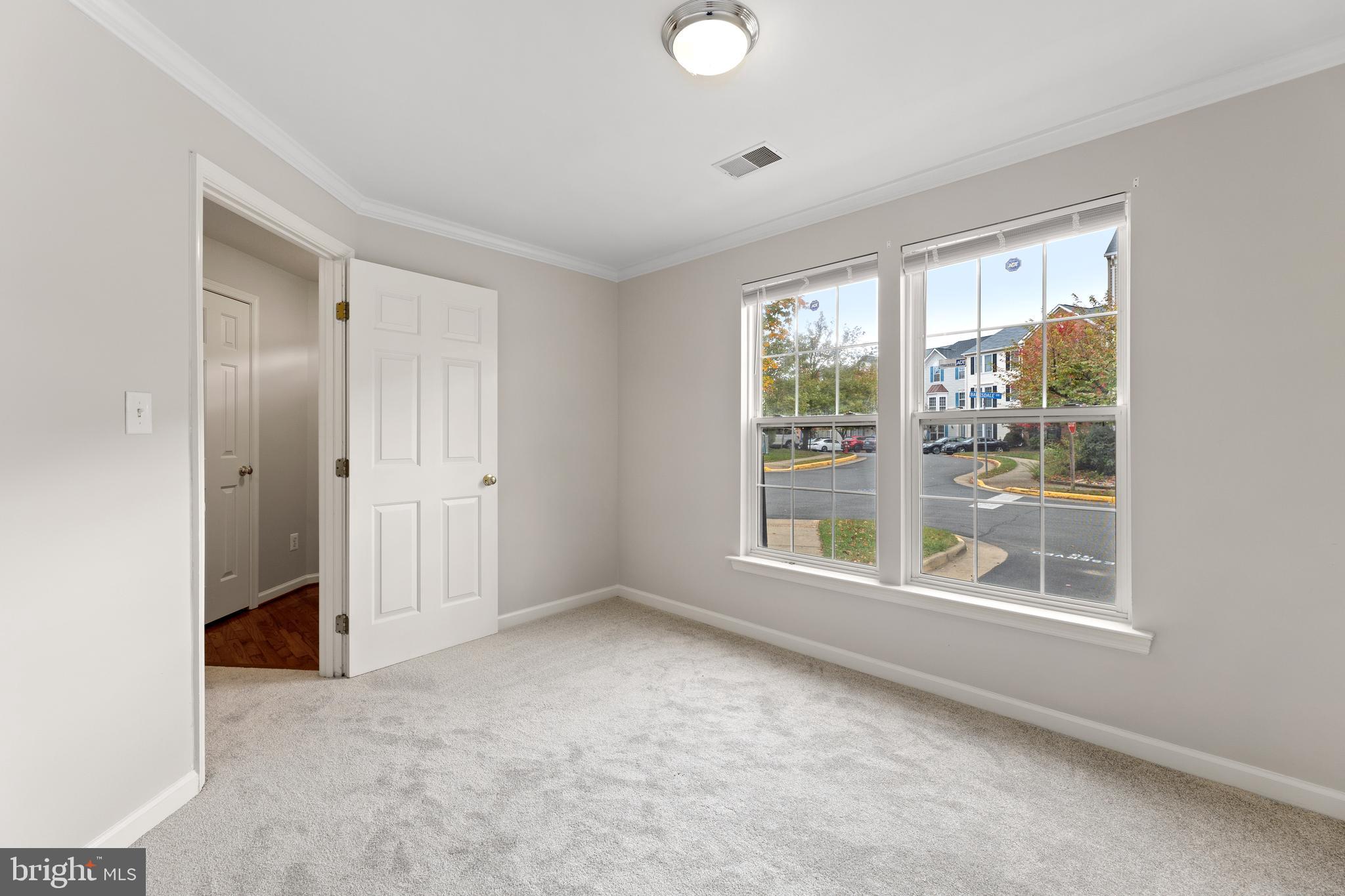 WELLESLEY - Residential Lease