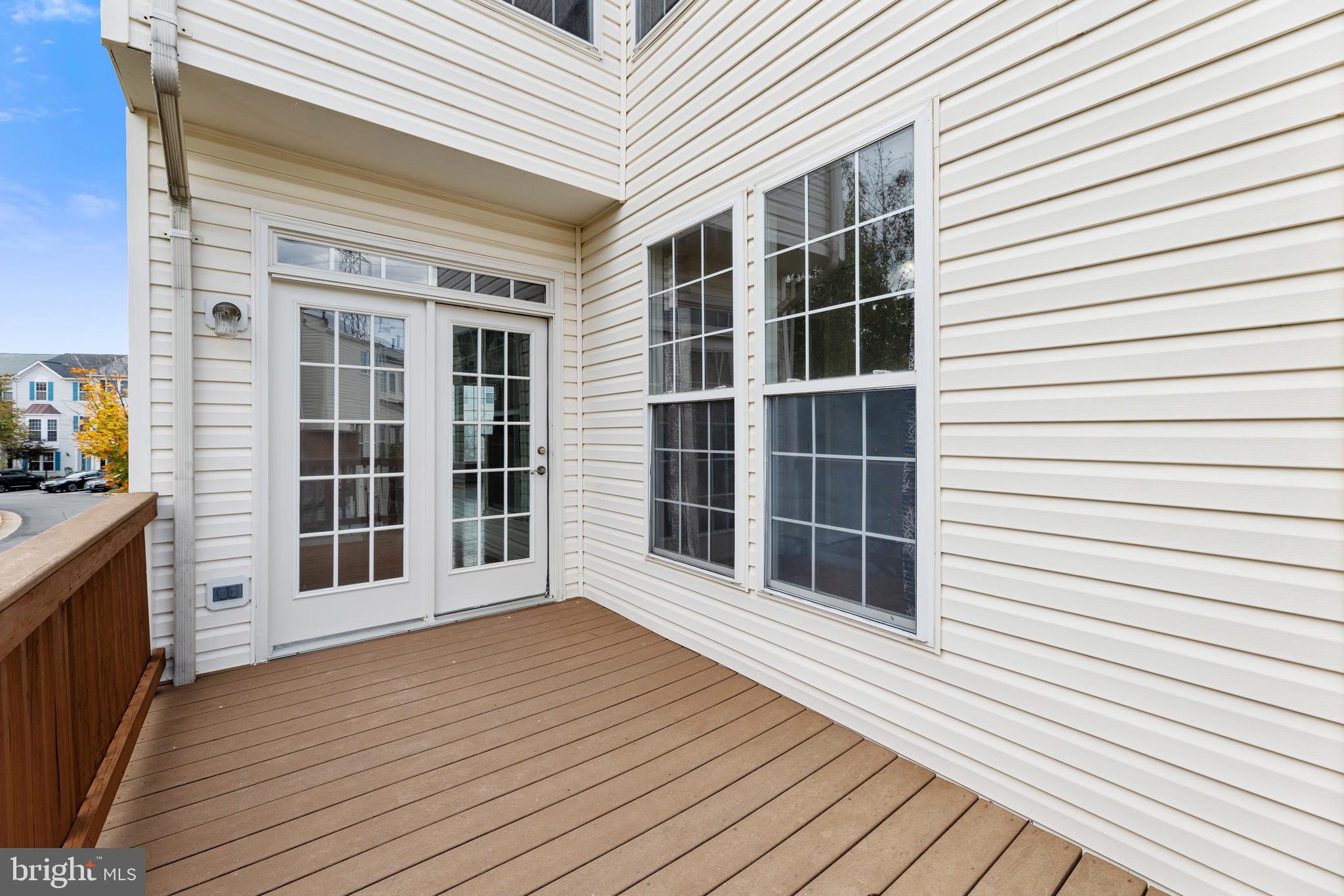 WELLESLEY - Residential Lease