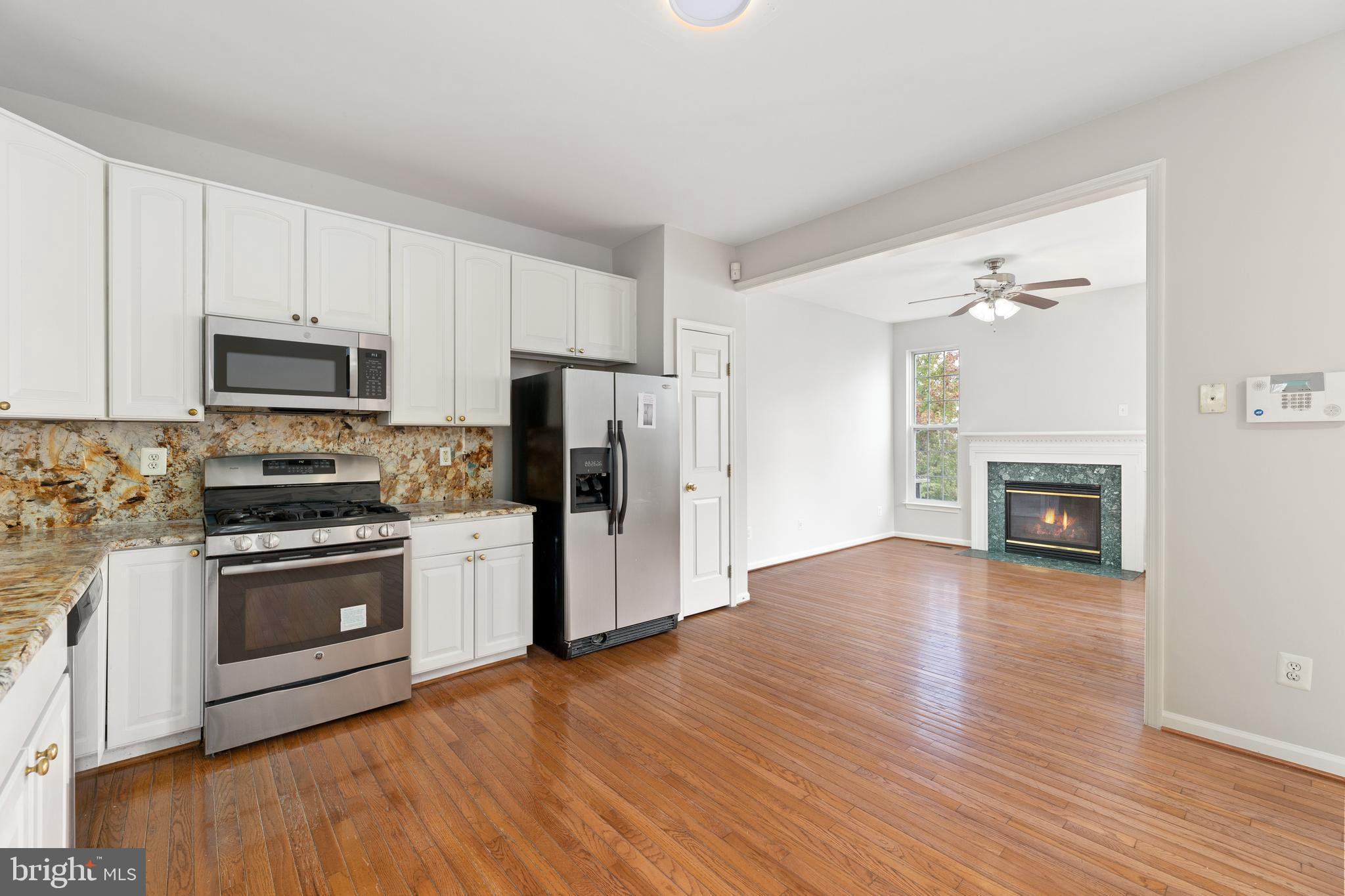 WELLESLEY - Residential Lease