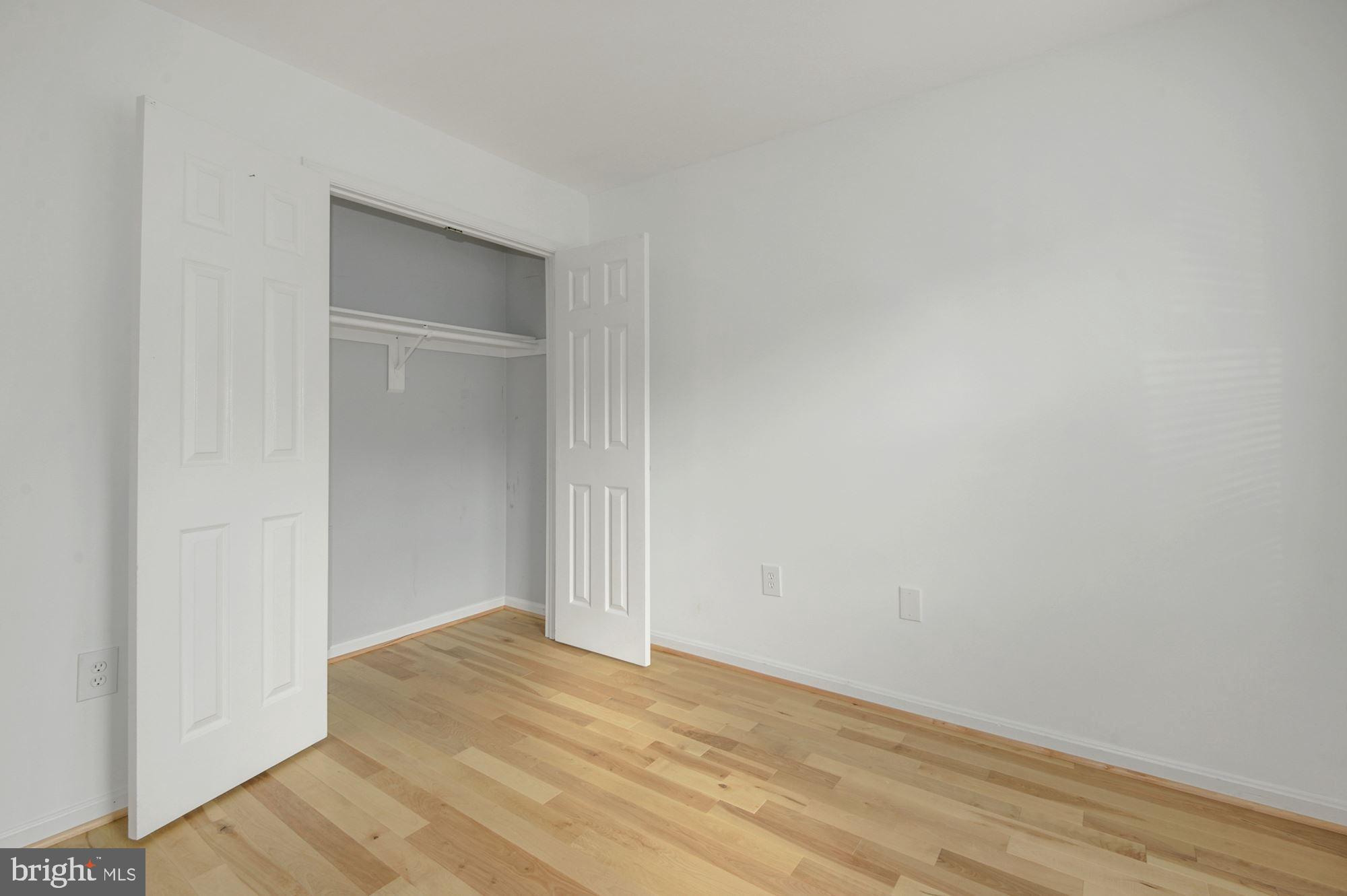 COUNCIL SQUARE - Residential Lease