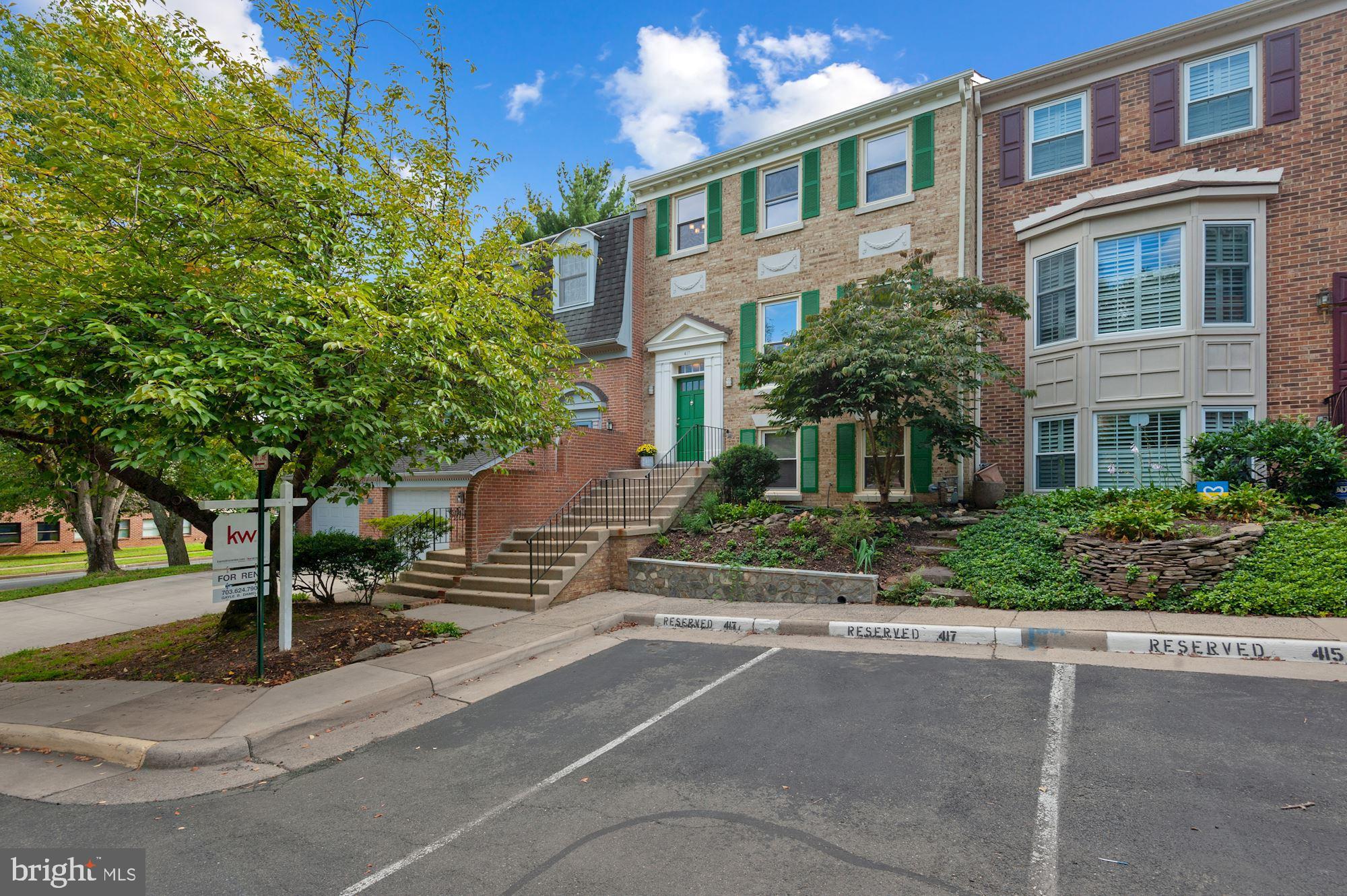 COUNCIL SQUARE - Residential Lease