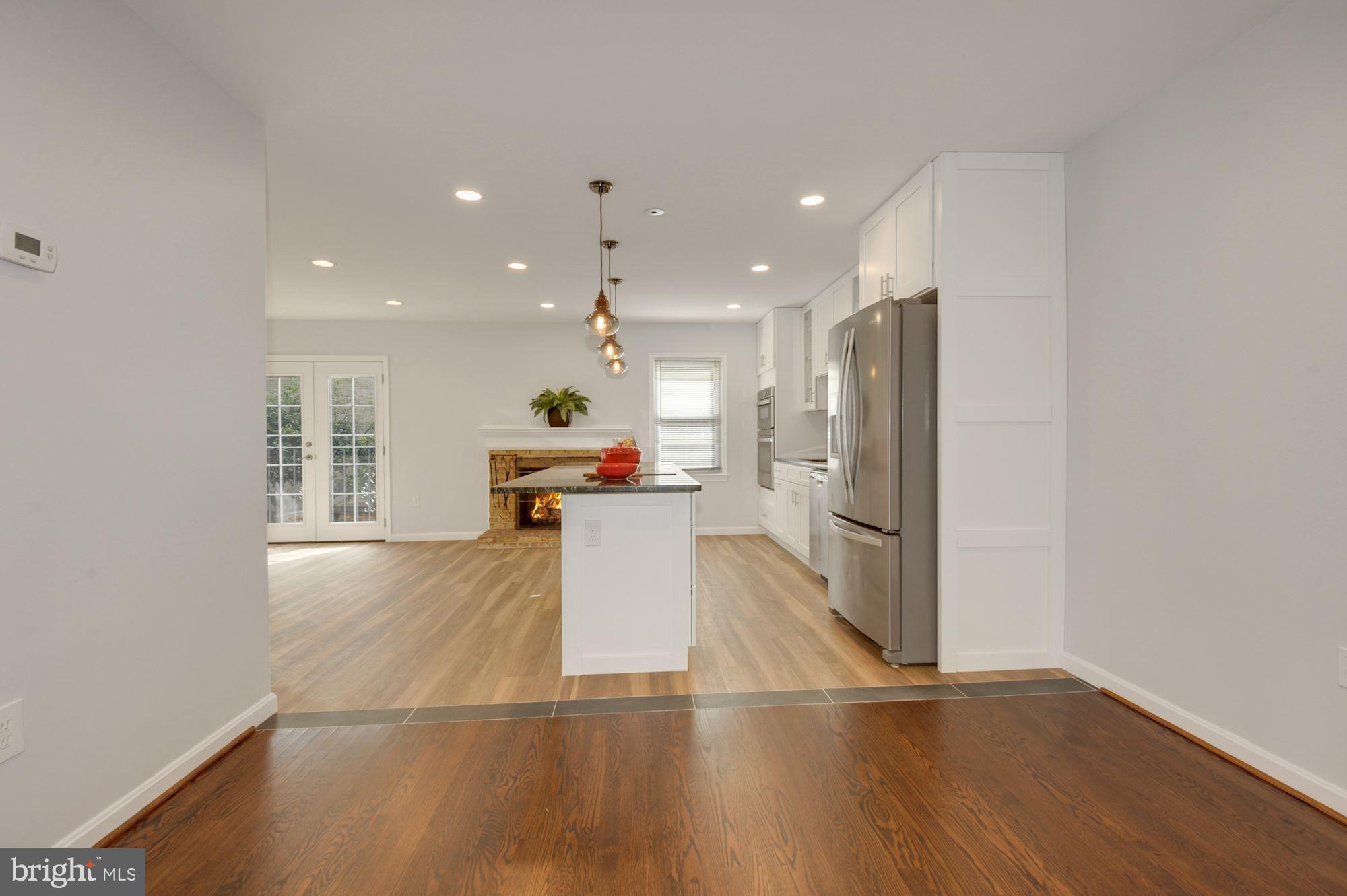 COUNCIL SQUARE - Residential Lease