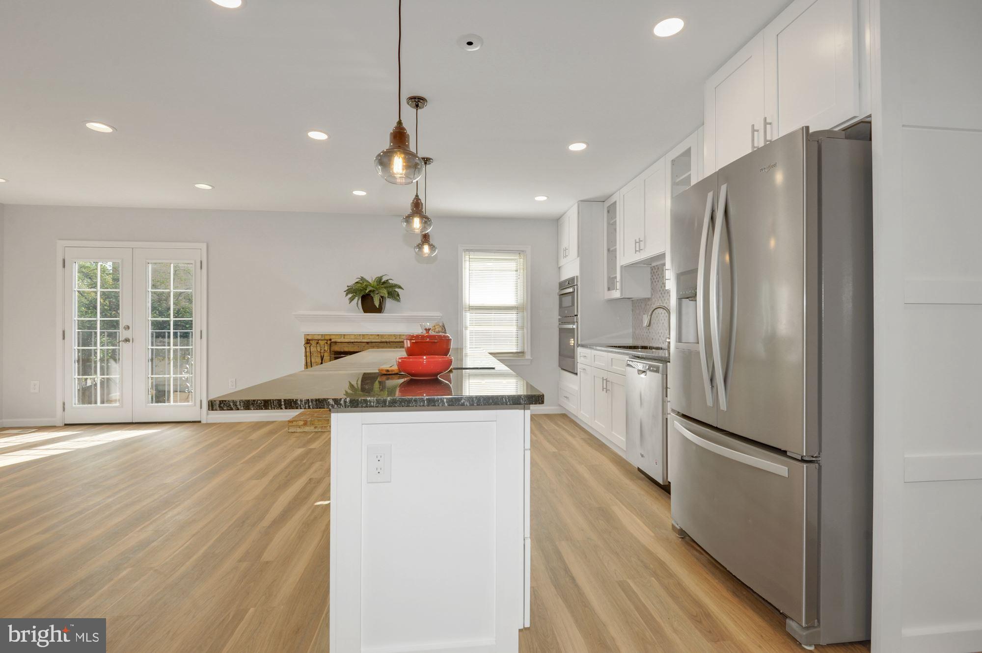 COUNCIL SQUARE - Residential Lease