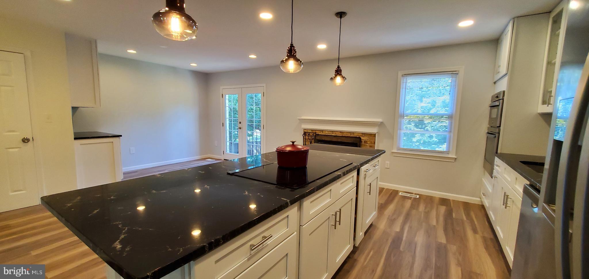 COUNCIL SQUARE - Residential Lease