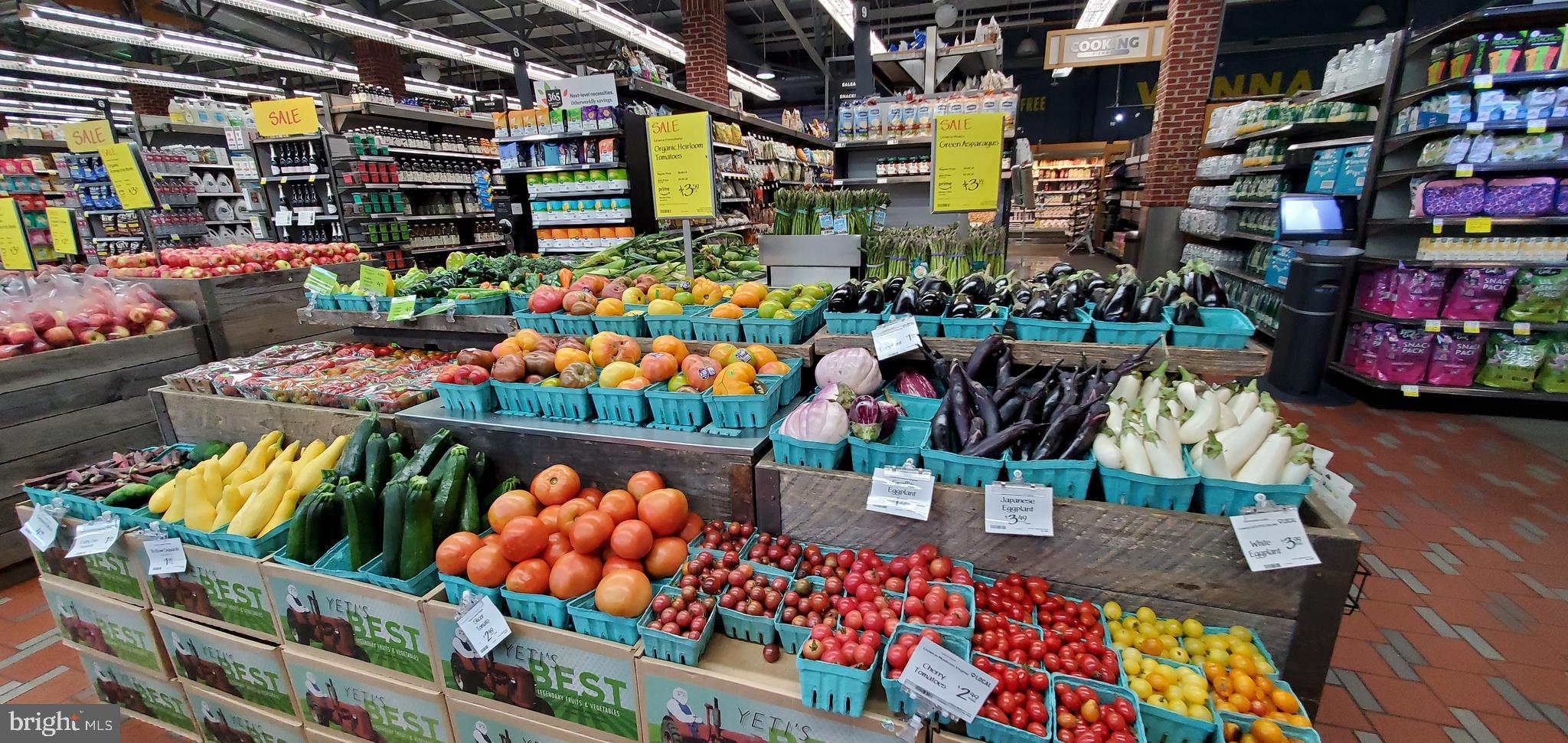 COUNCIL SQUARE - Residential Lease