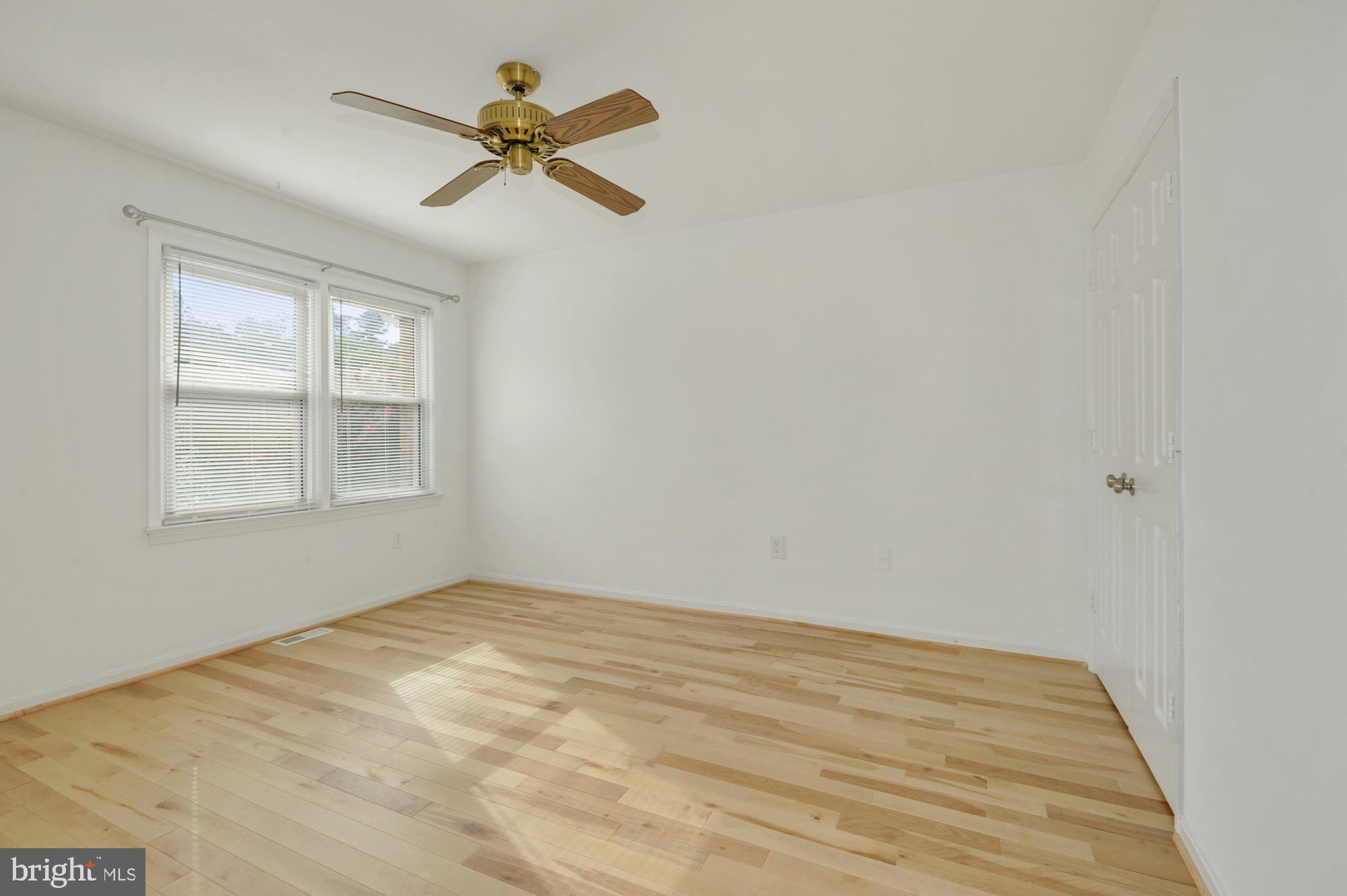 COUNCIL SQUARE - Residential Lease