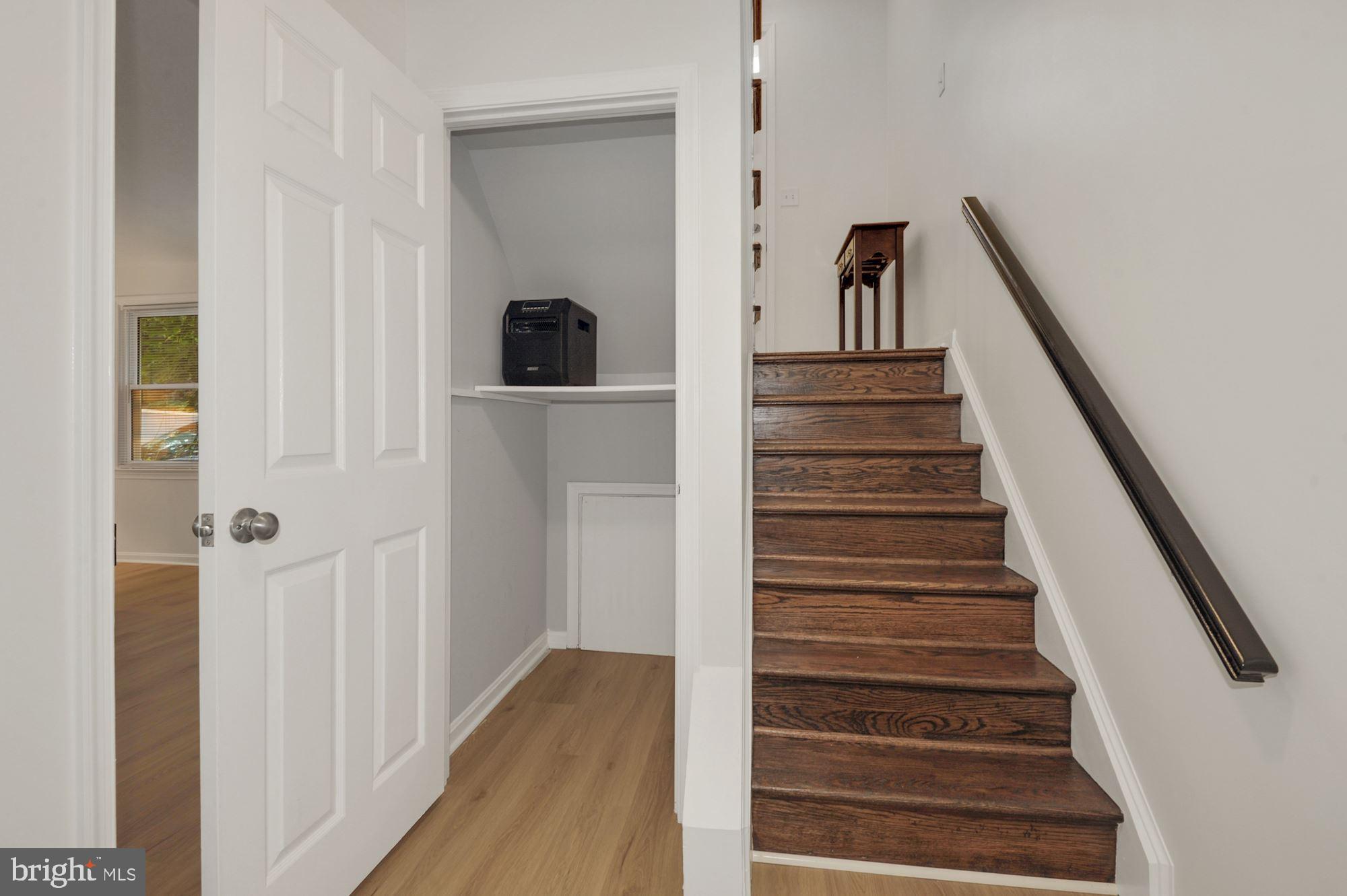 COUNCIL SQUARE - Residential Lease