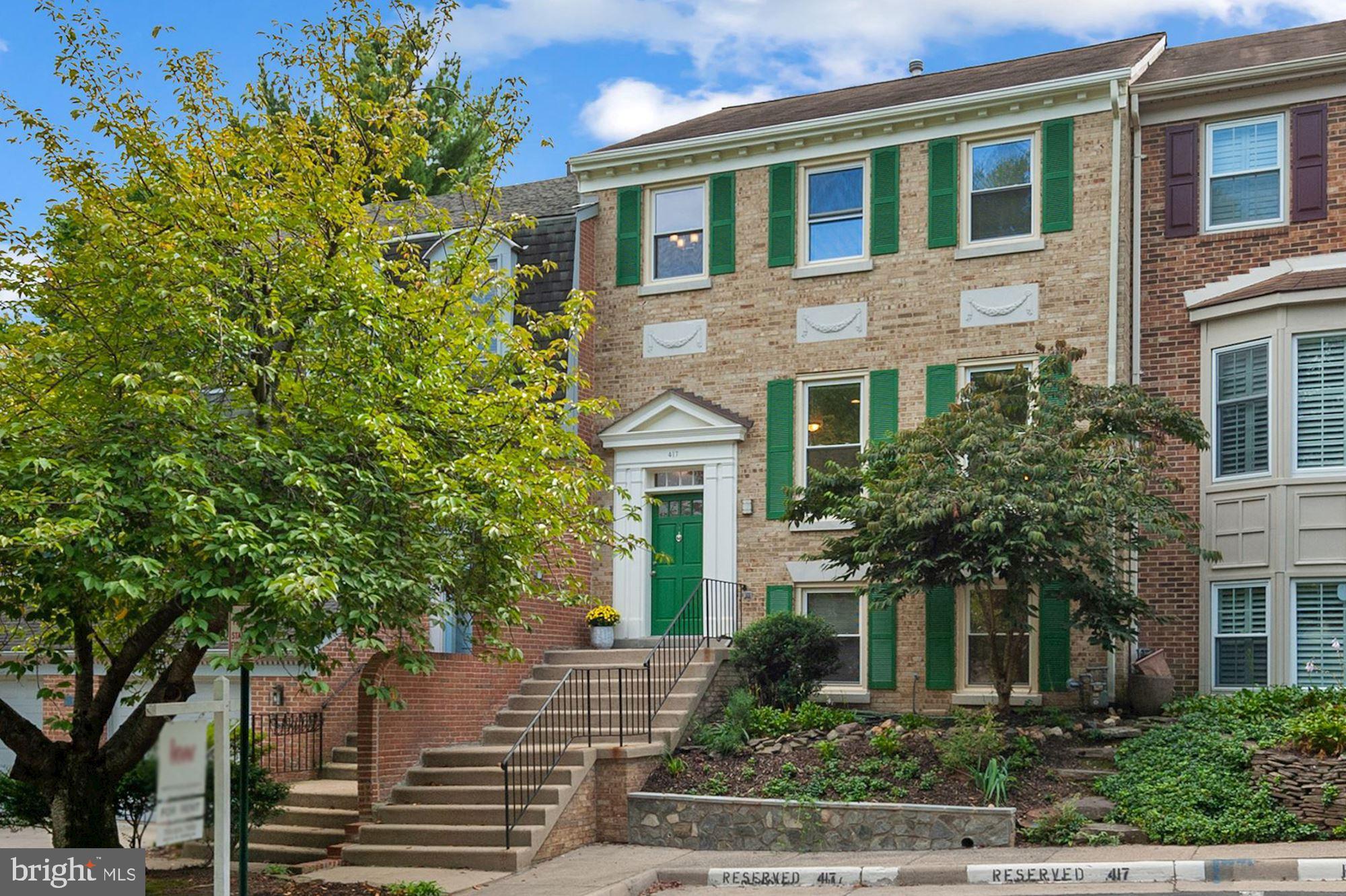 COUNCIL SQUARE - Residential Lease