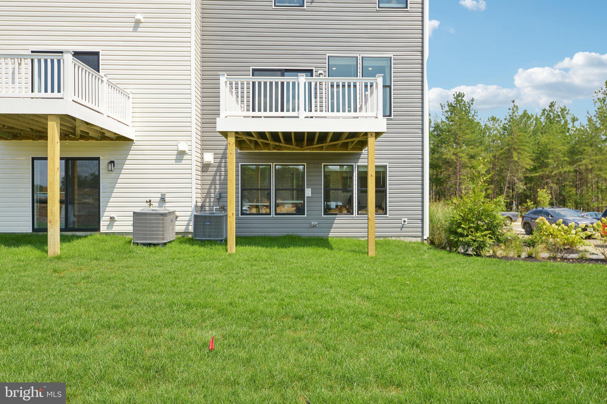 PINEGROVE - Residential