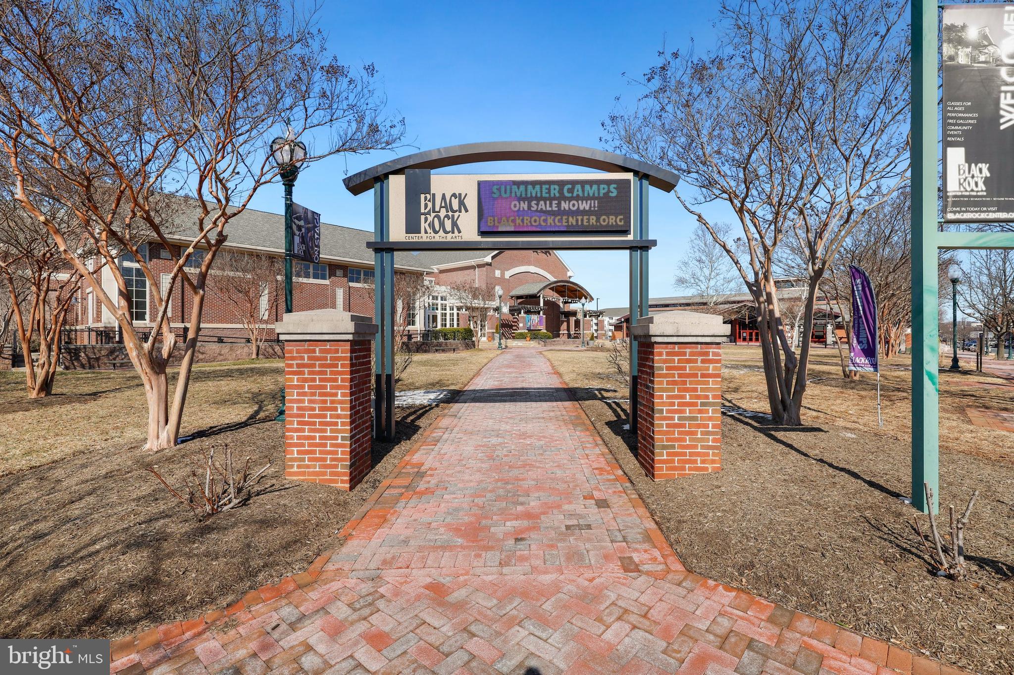 CHURCHILL TOWN SECTOR - Residential