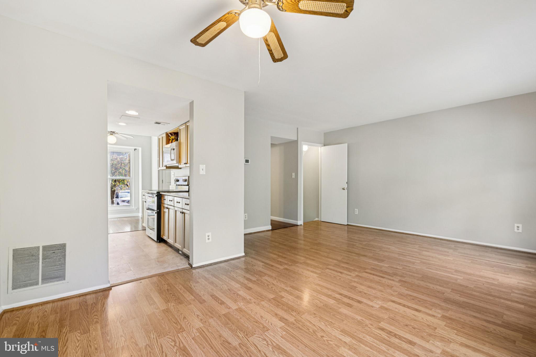 CHURCHILL TOWN SECTOR - Residential