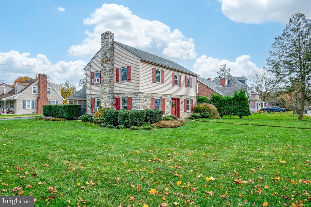 Photo of 21 PINE ST, CHRISTIANA, PA 17509 (MLS # PALA2027582)