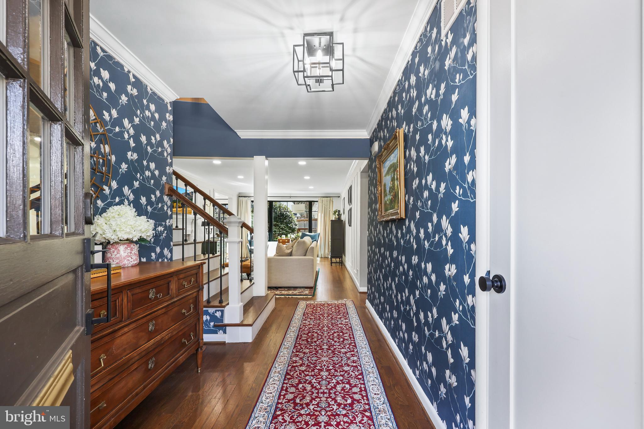 5 SPRING HILL COURT