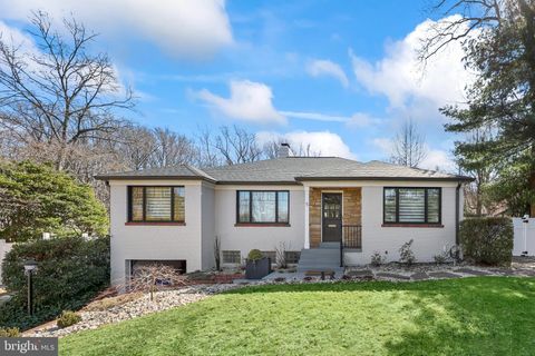 5 SPRING HILL COURT CHEVY CHASE MD 20815