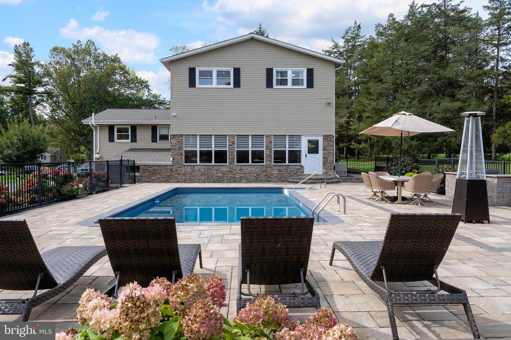 Photo of 4 New Road, LAMBERTVILLE, NJ 08530 (MLS # NJME2067588)