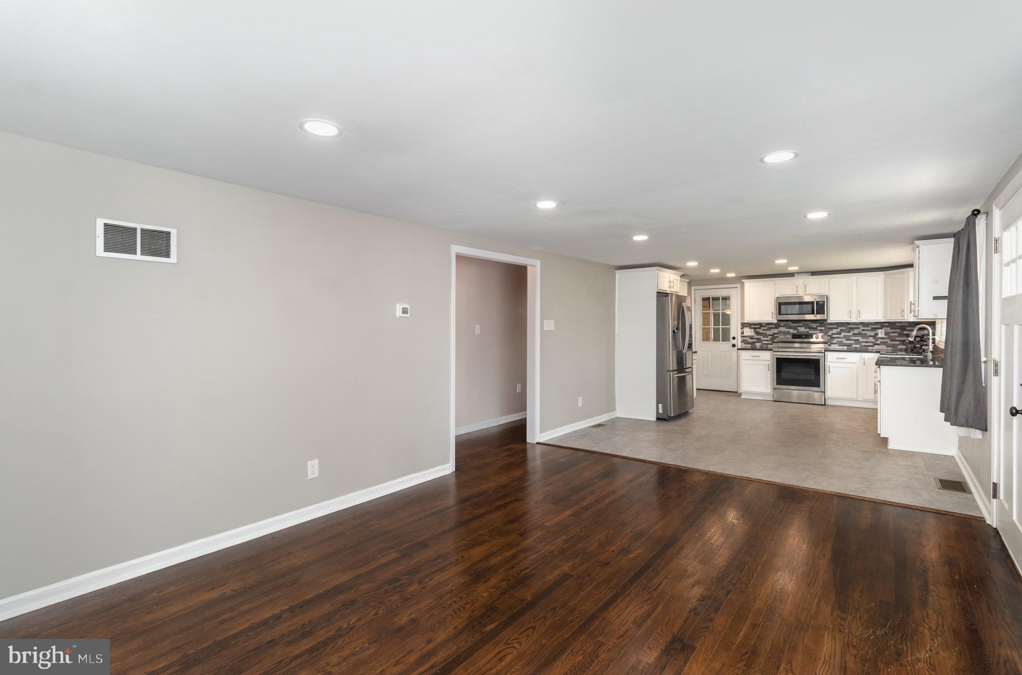 SOUTH MIDDLETON TWP - Residential