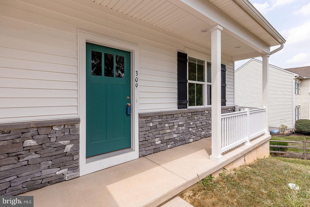 Photo of 309 PIERSON RD, LITITZ, PA 17543 (MLS # PALA2035746)