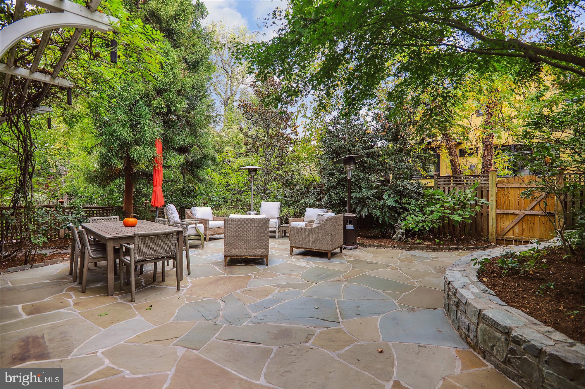 CHEVY CHASE - Residential
