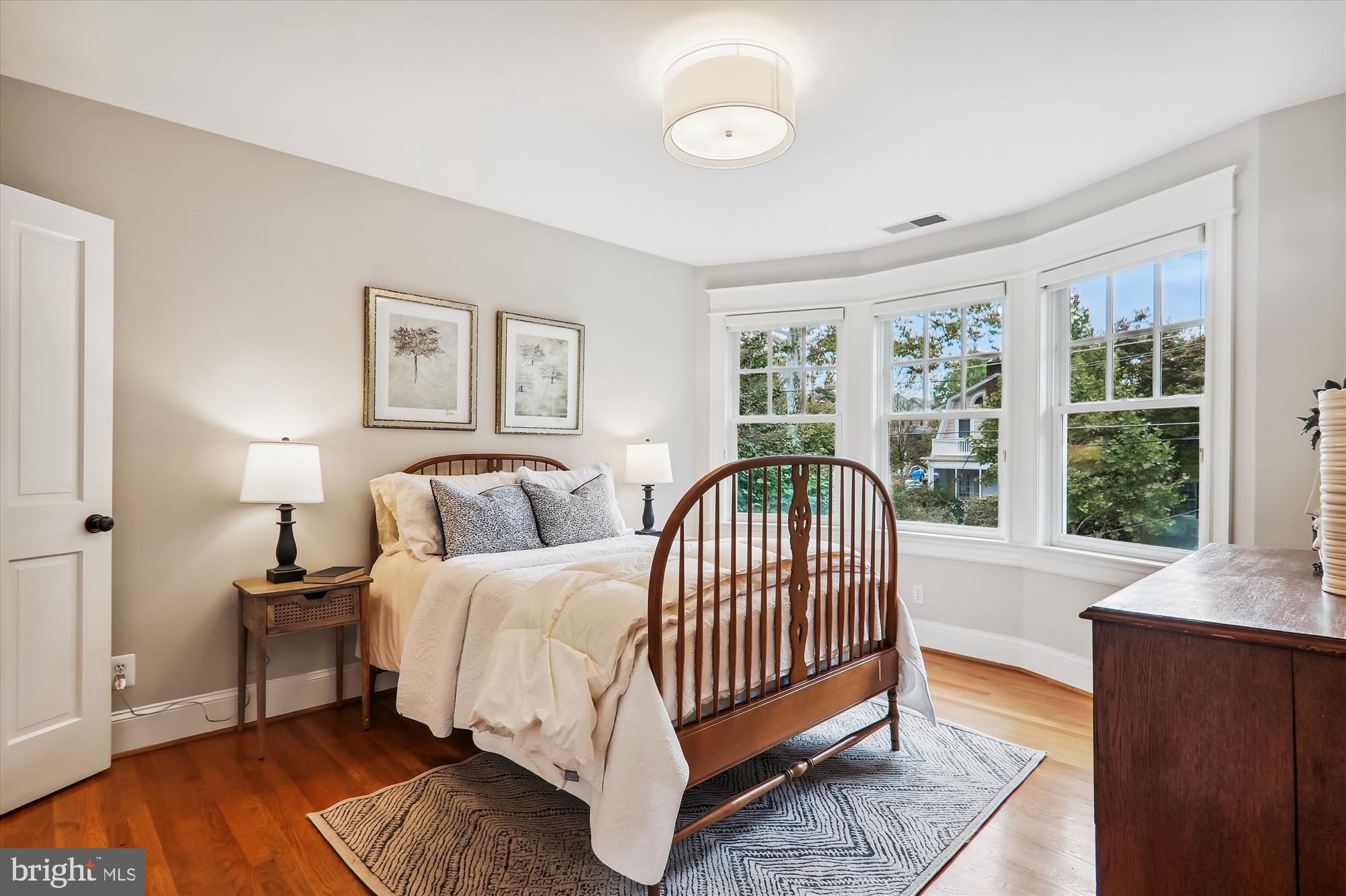 CHEVY CHASE - Residential