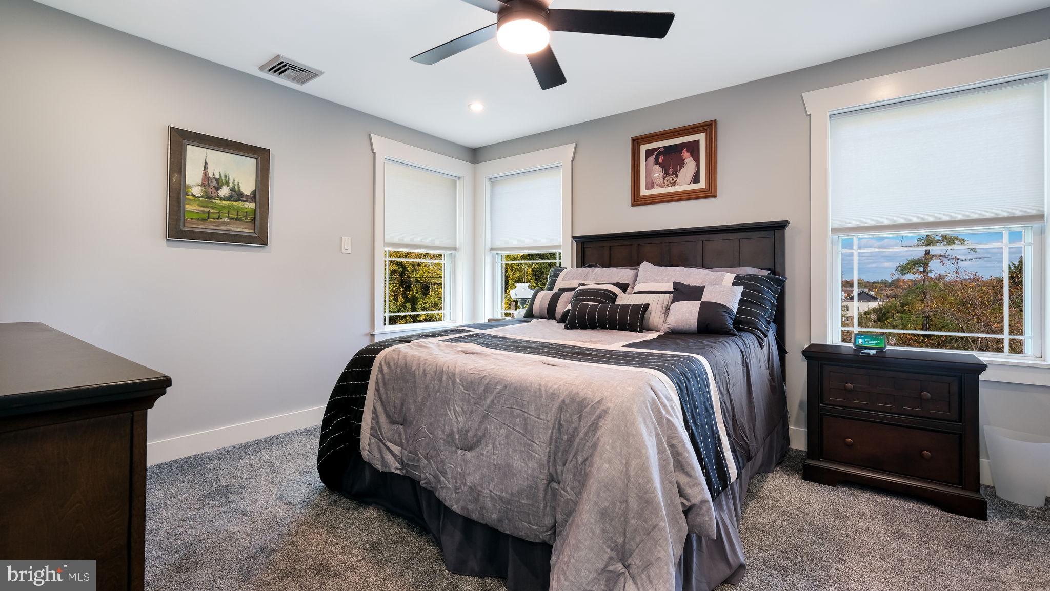 UPLAND VIL - Residential