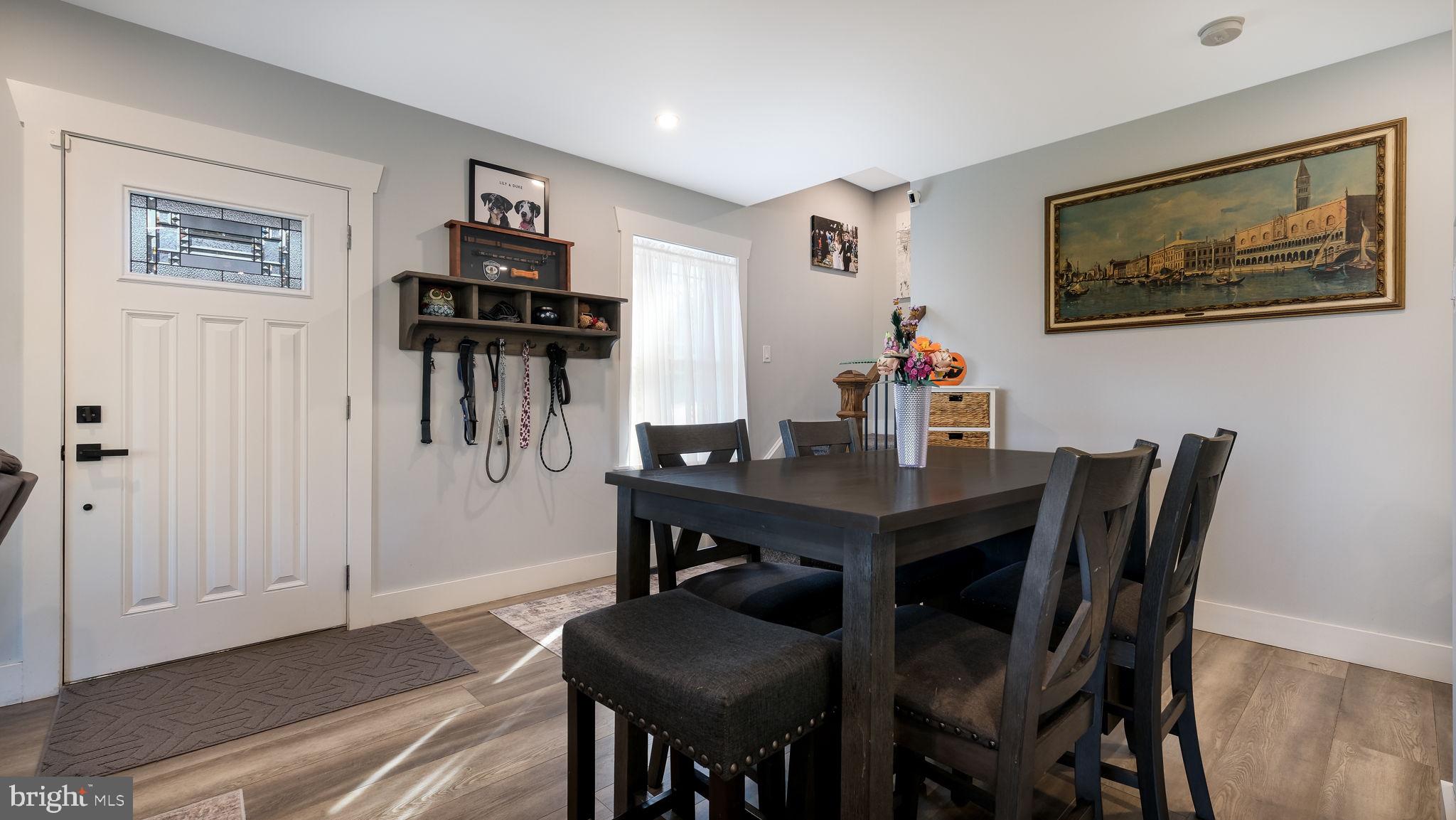 UPLAND VIL - Residential