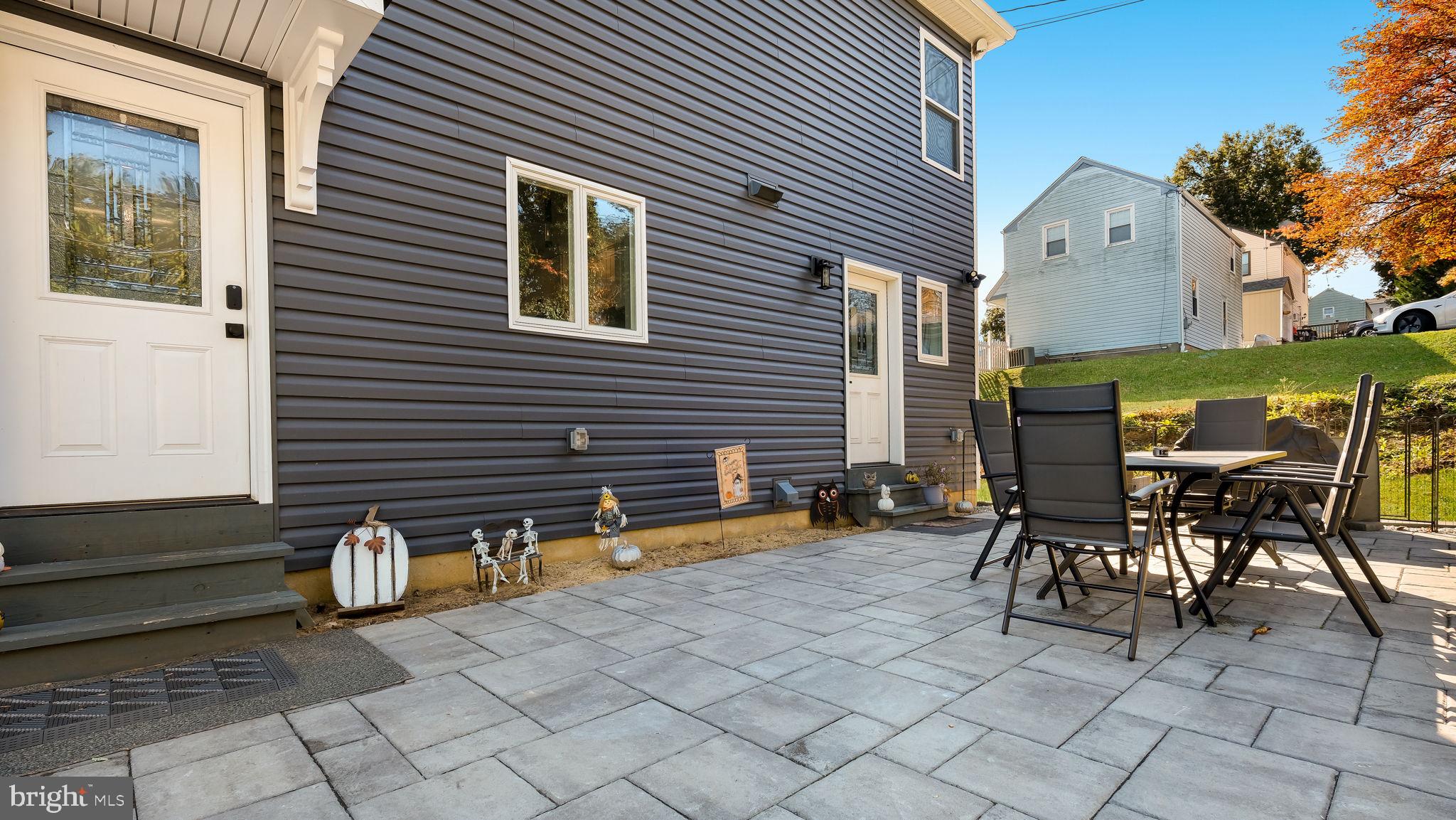 UPLAND VIL - Residential