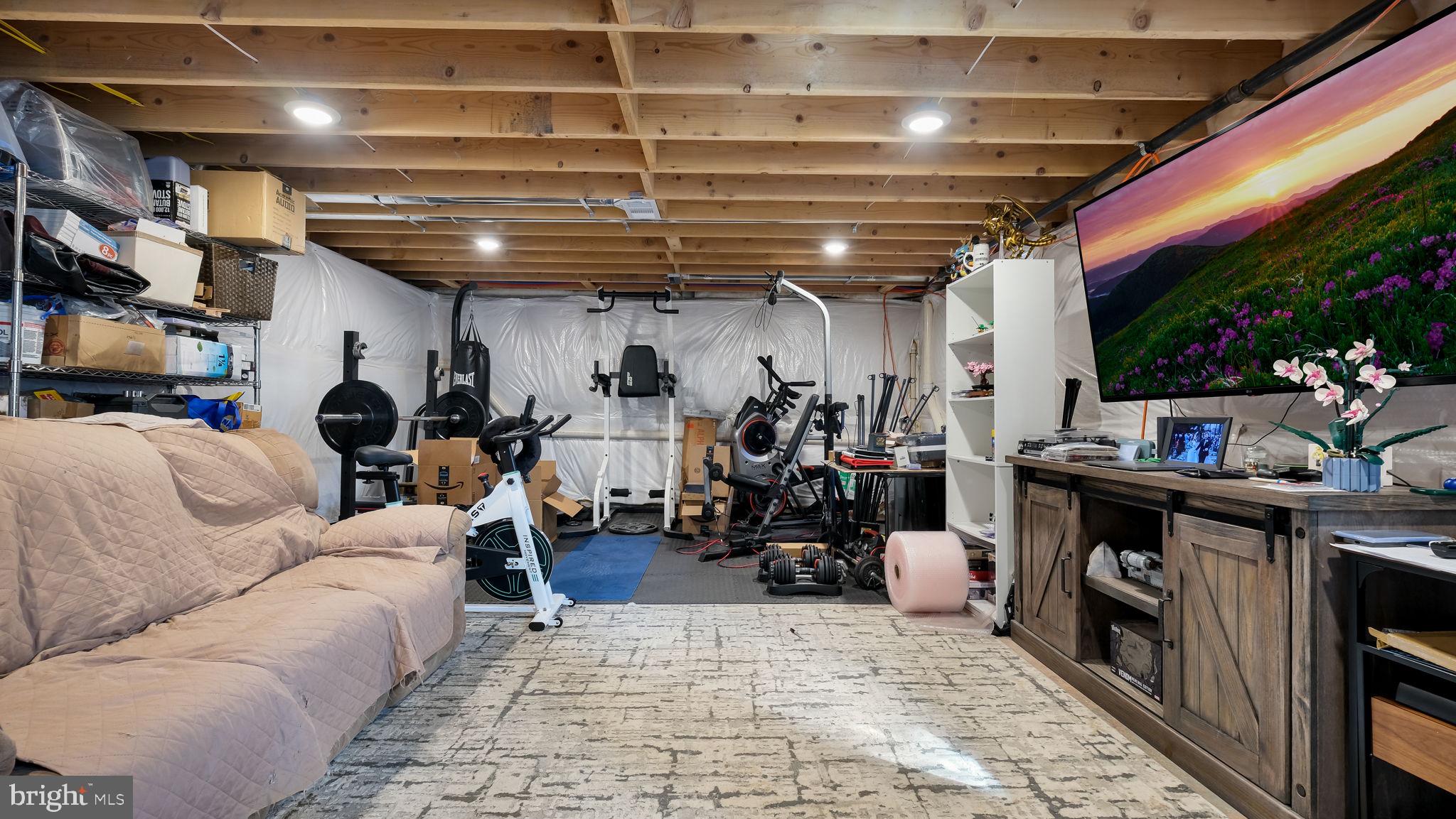 UPLAND VIL - Residential