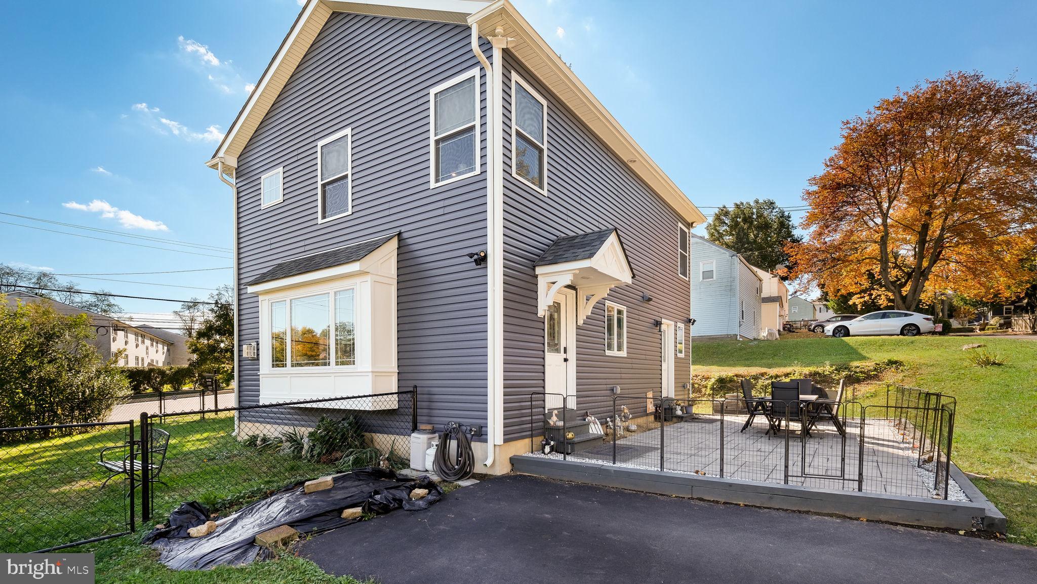 UPLAND VIL - Residential