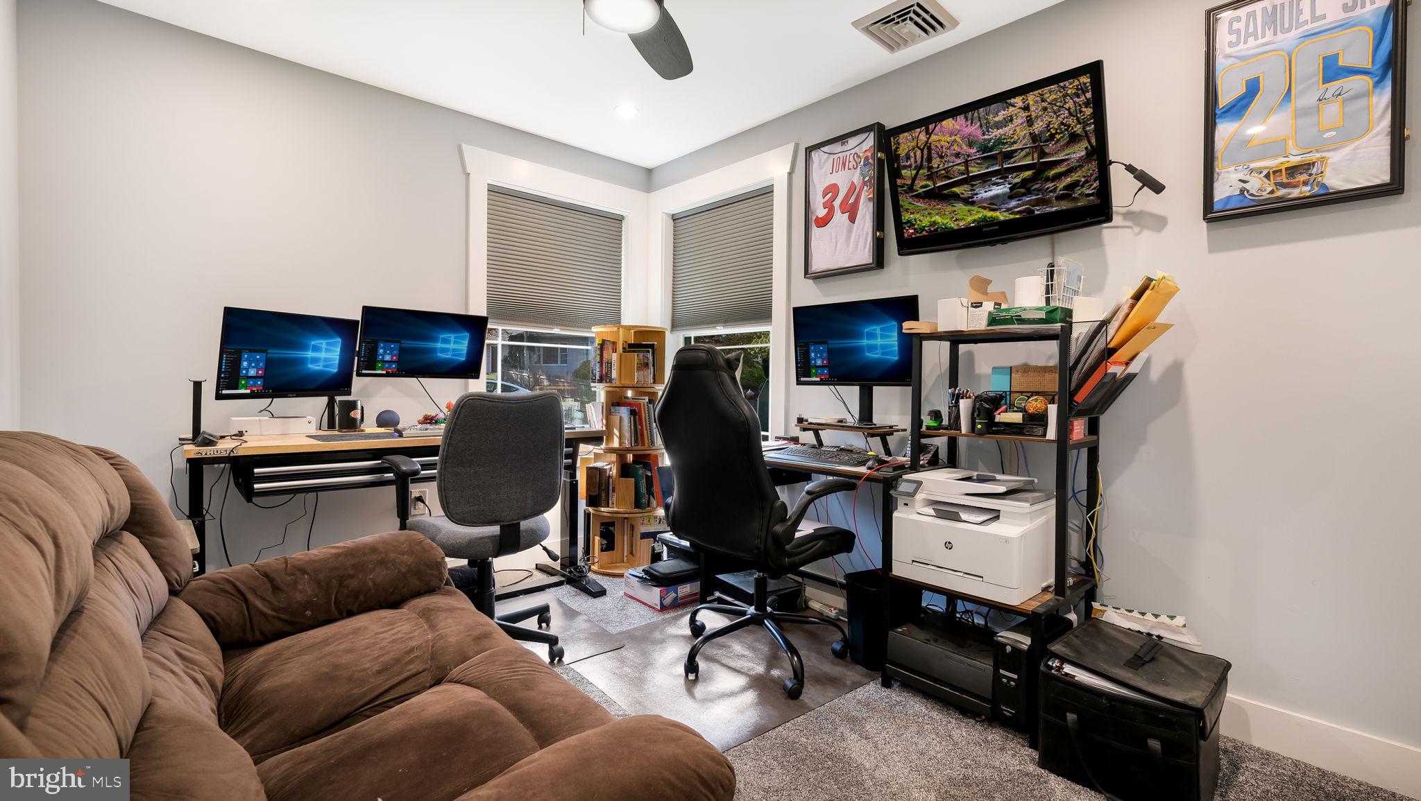 UPLAND VIL - Residential