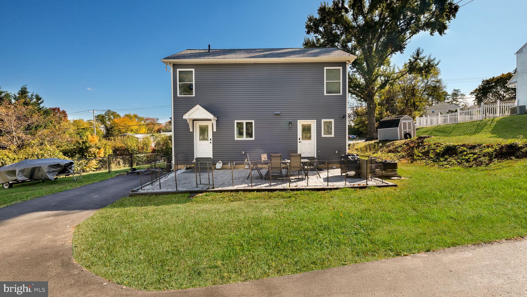 UPLAND VIL - Residential