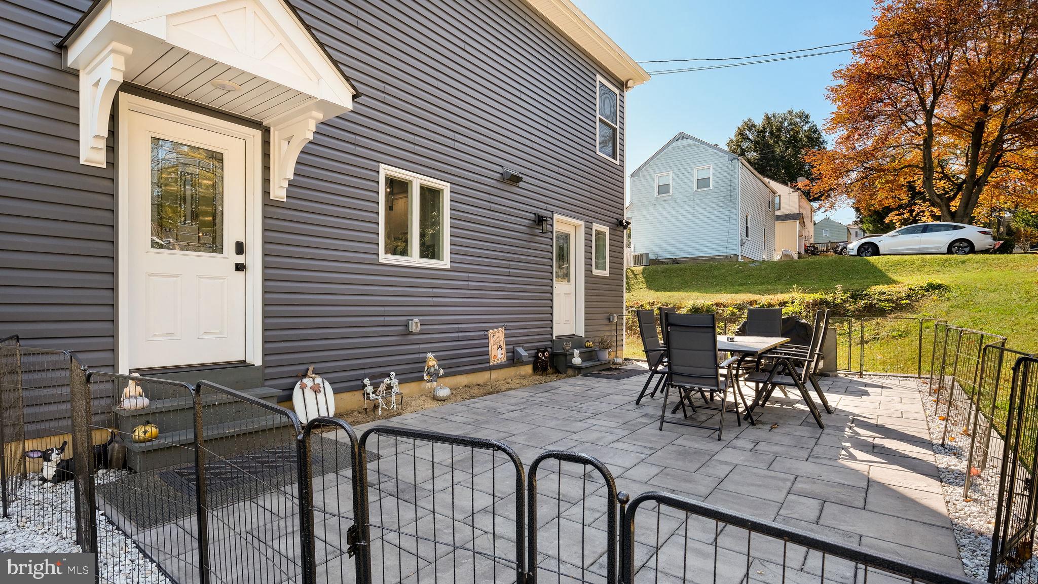 UPLAND VIL - Residential