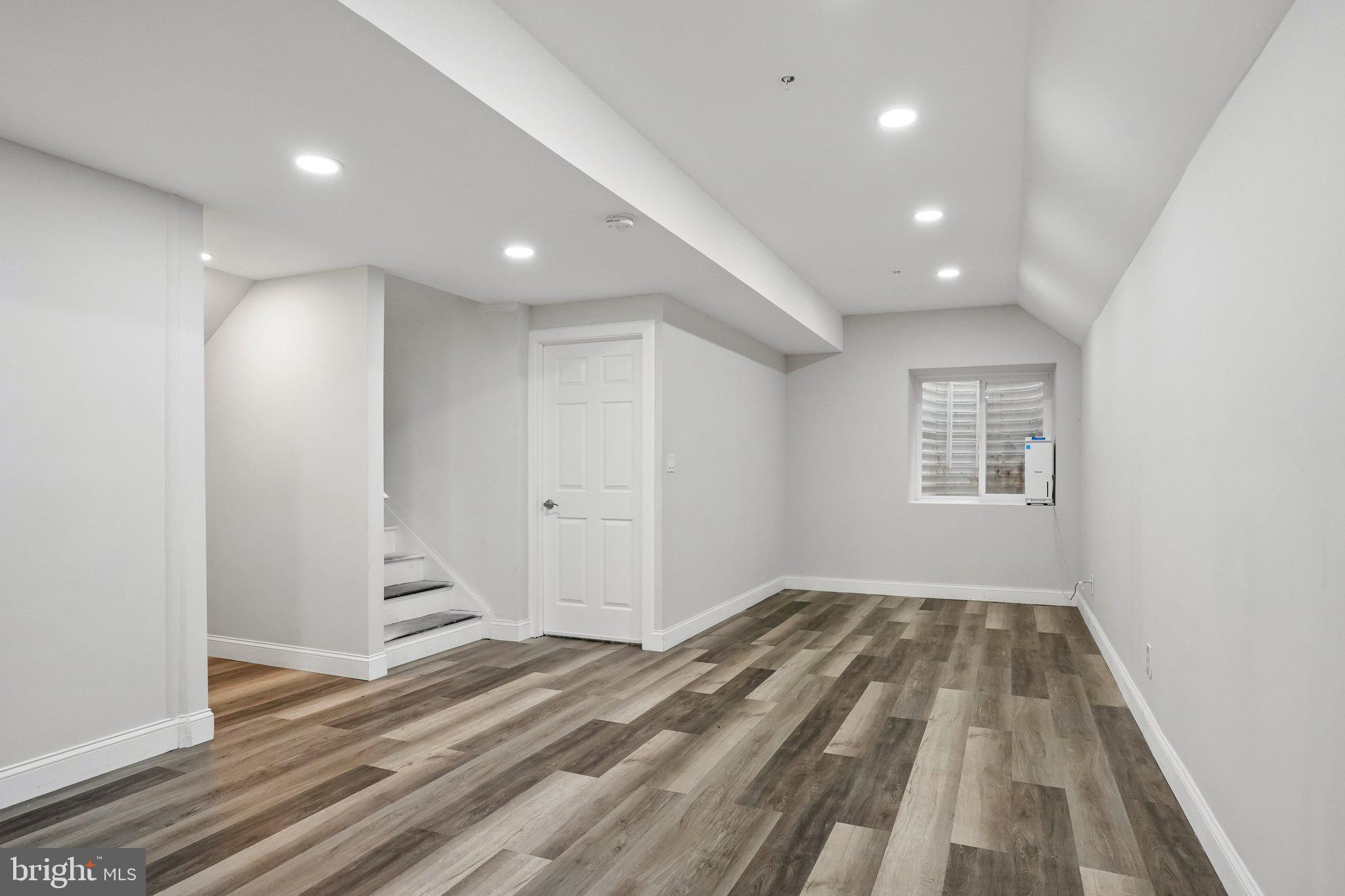 PICKERING CROSSING - Residential