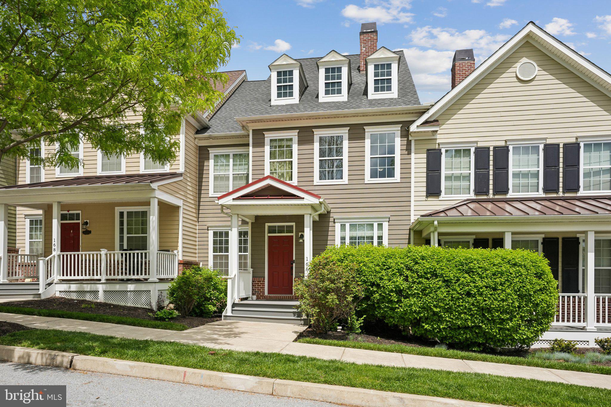 PICKERING CROSSING - Residential