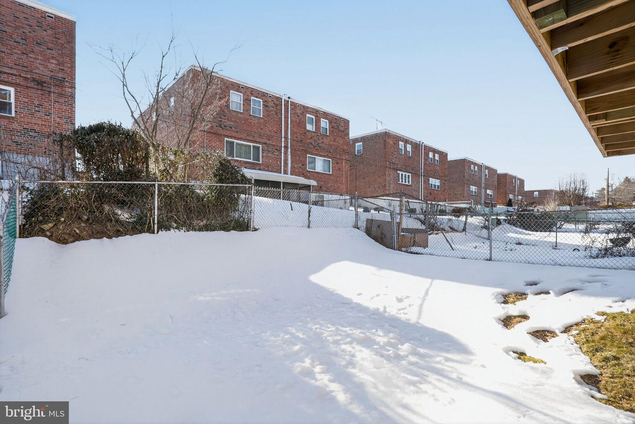 FOX CHASE - Residential