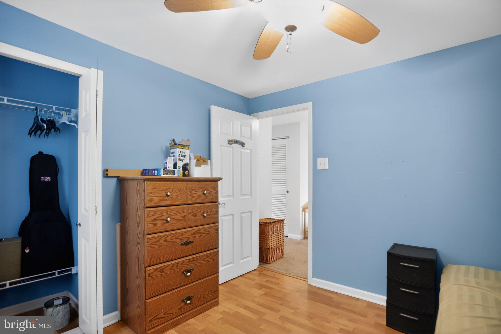 FOX CHASE - Residential