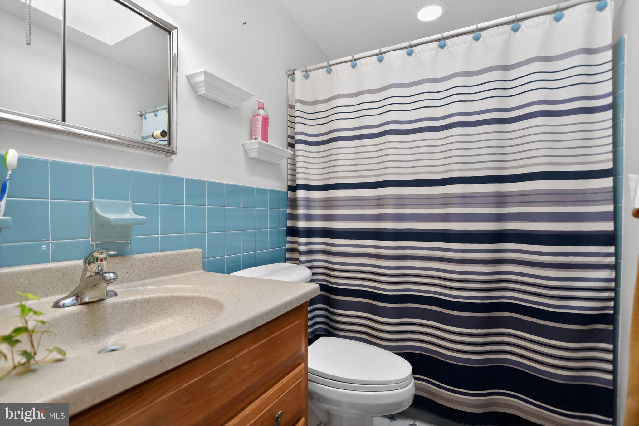 FOX CHASE - Residential