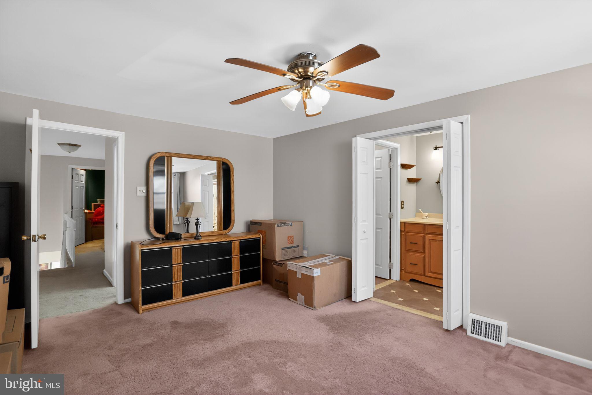 FOX CHASE - Residential