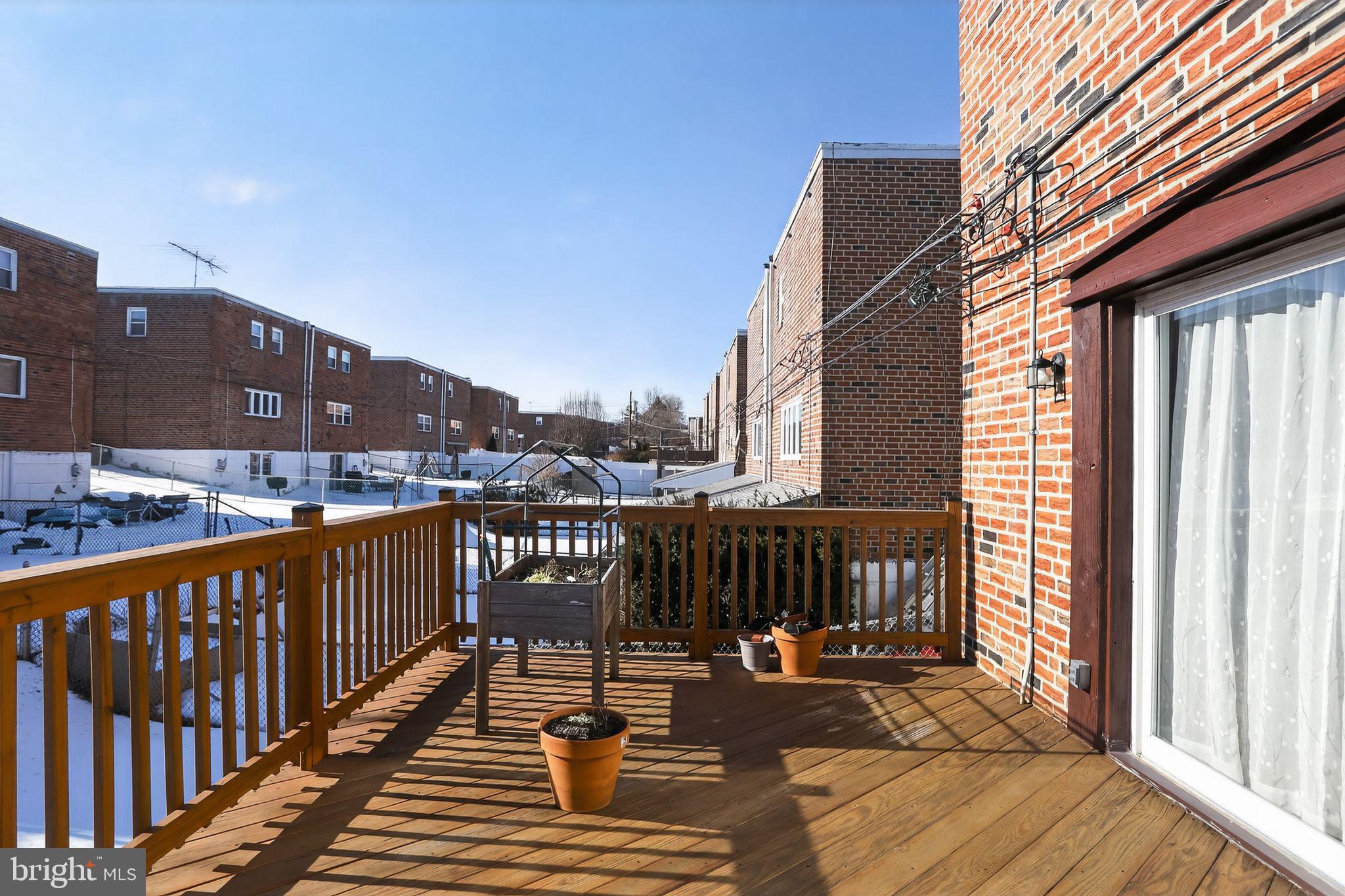 FOX CHASE - Residential