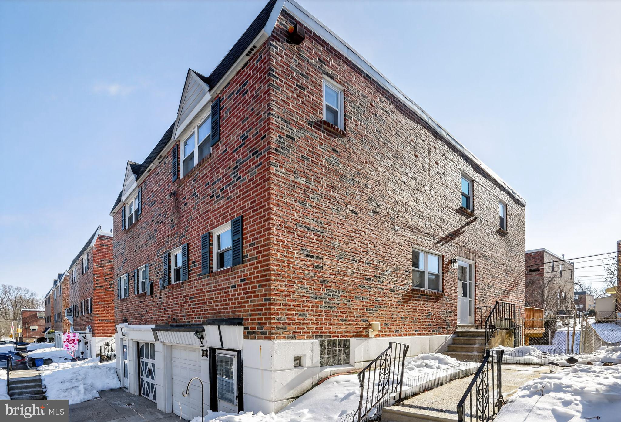 FOX CHASE - Residential